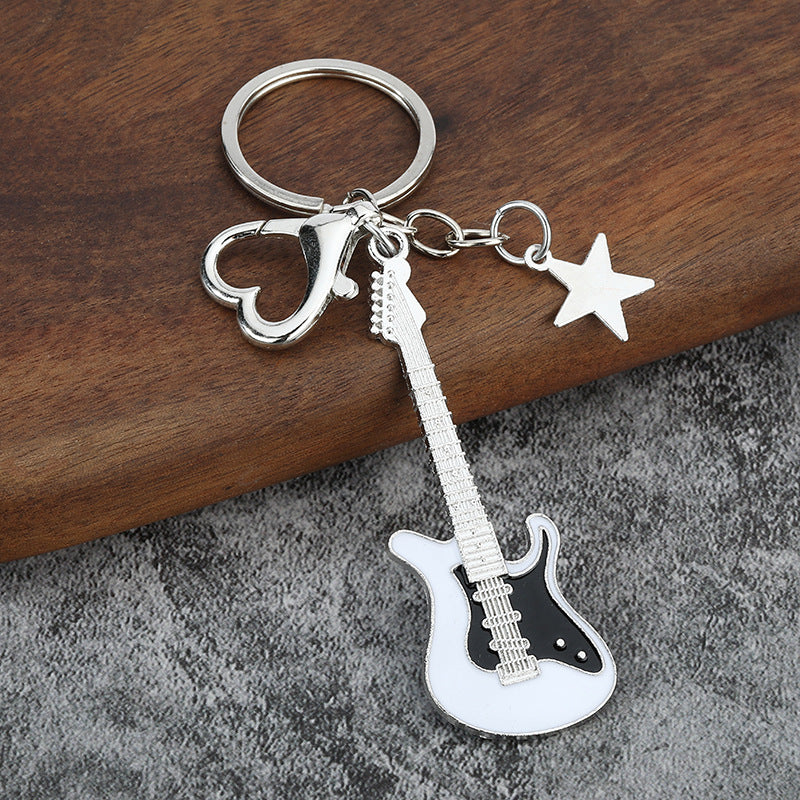 Wholesale Electroplating color-retaining oil-dripping guitar keychain