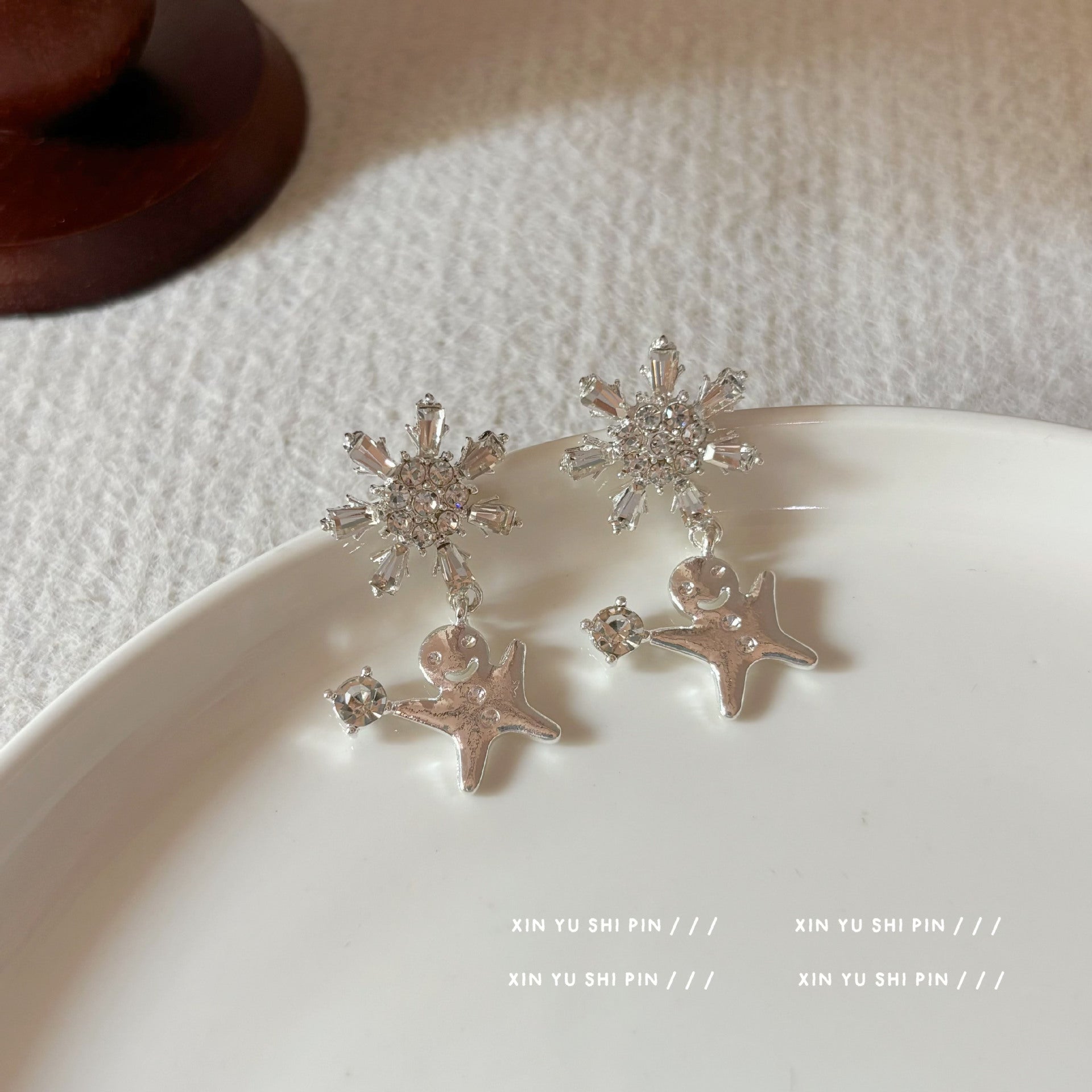 Wholesale Christmas Snowflake Gingerbread Man Smart Earrings Cute Exquisite  Earrings