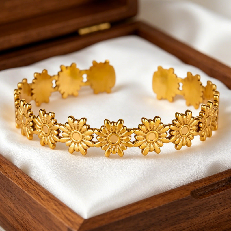Wholesale Gold-Plated Copper Flower Bracelet &  Ring Set - Fashion Jewelry Accessory for Resale