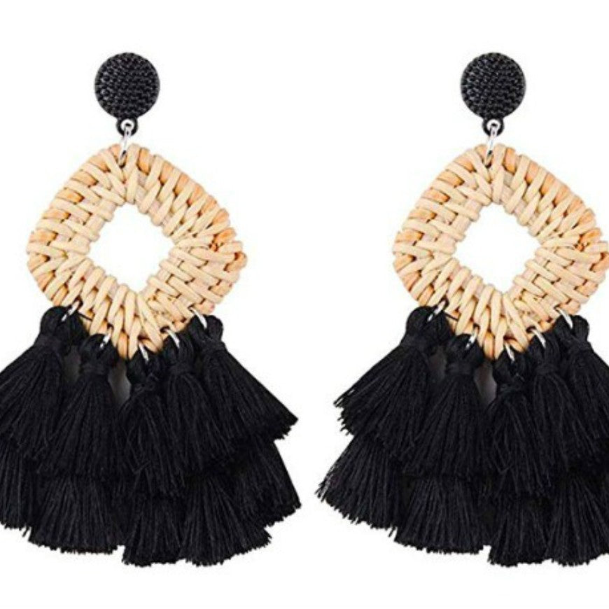 Wholesale Bohemian Handwoven Wood Tassel Earrings,  Trendy Fashion Accessory for Resale