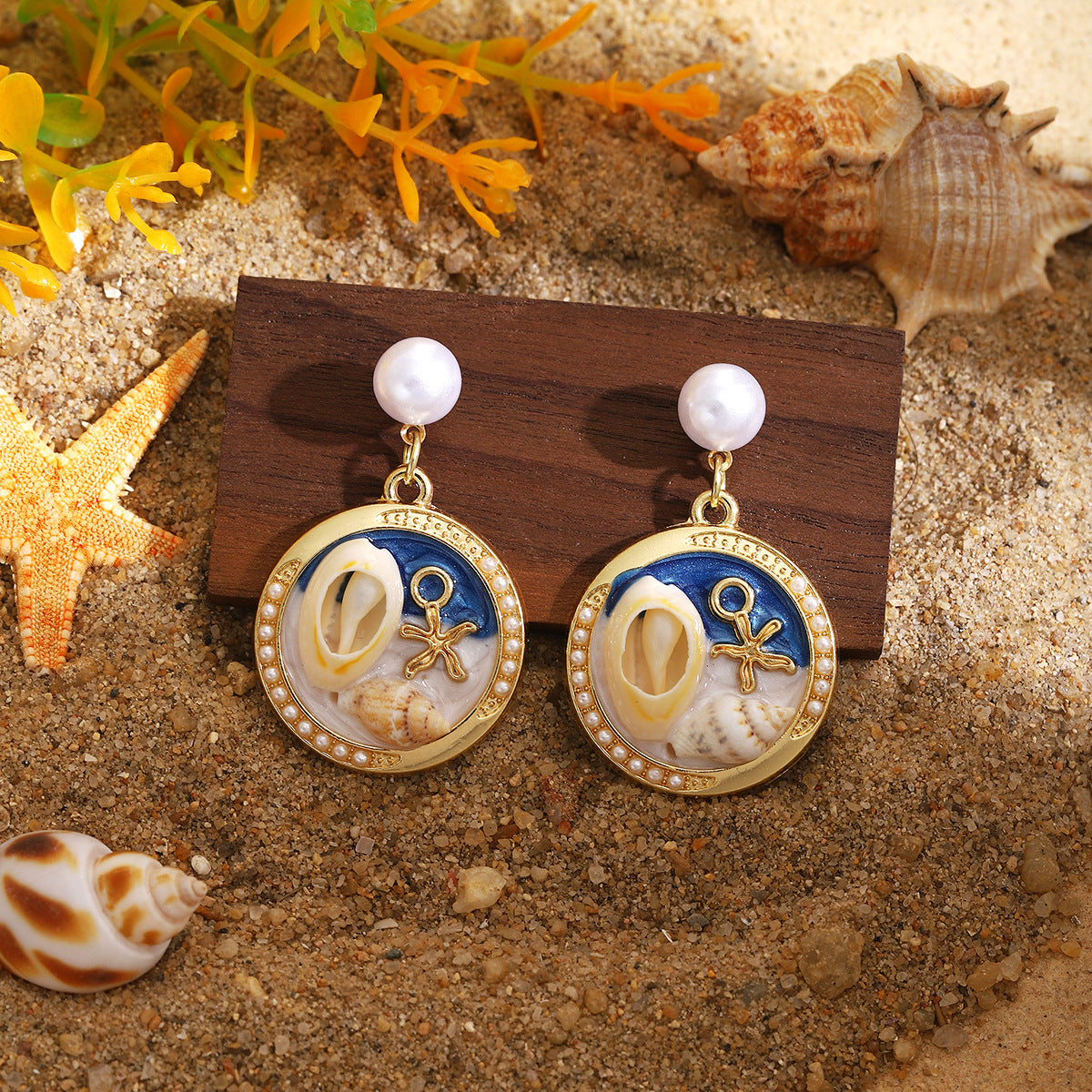 Wholesale Oil Dropping Three-dimensional Conch Pearl Flower Earrings