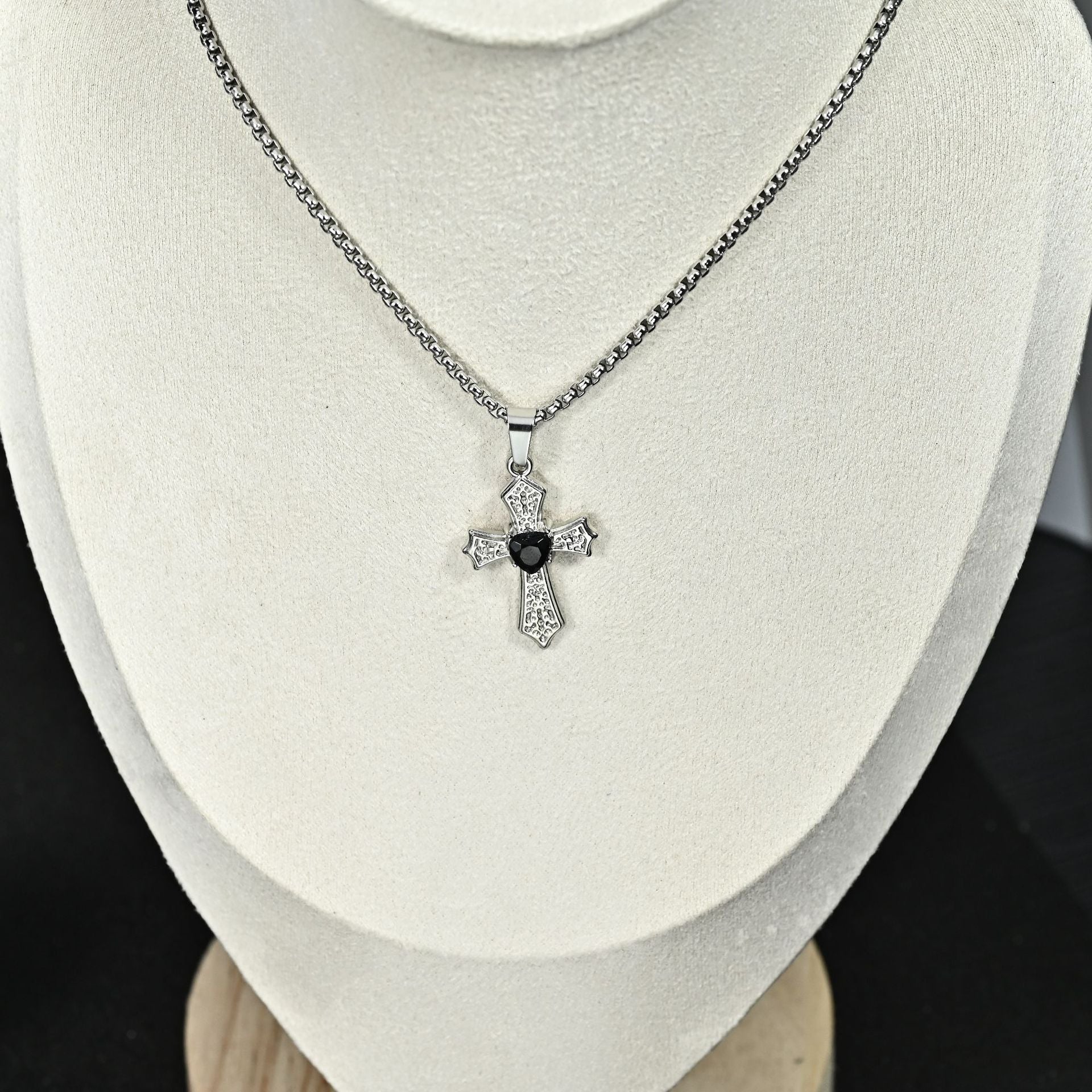 Wholesale Retro Vintage Cross Pendant Necklace For Men Stainless Steel Long Chain Chic Fashion Jewelry Accessory Gift