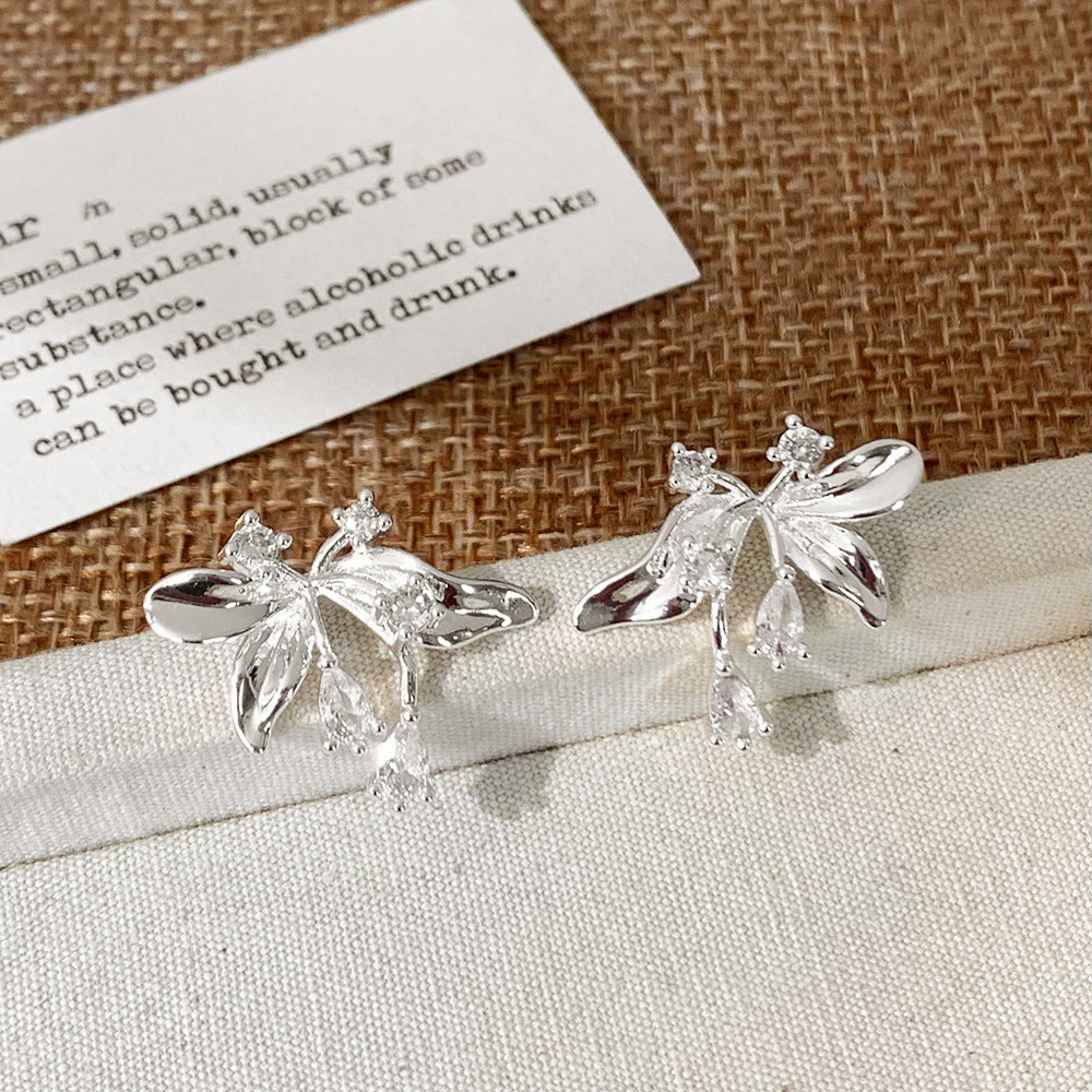 Wholesale Floral Zirconia Petal Earrings Elegant Fashion Jewelry Accessory for Boutique Resale