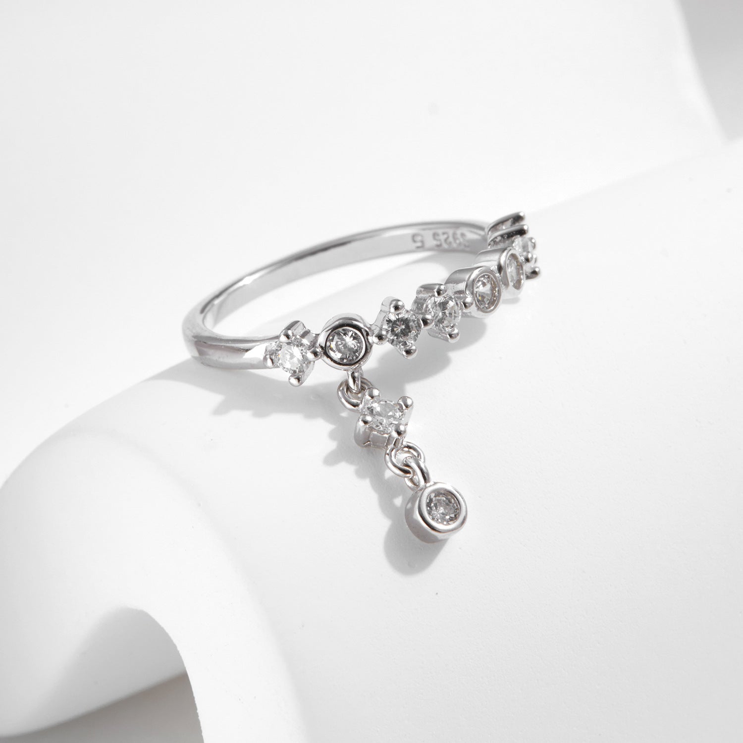 Wholesale  S925 Silver Dazzling Diamond Pendant Ring Fashion All-match Daily Niche Rings