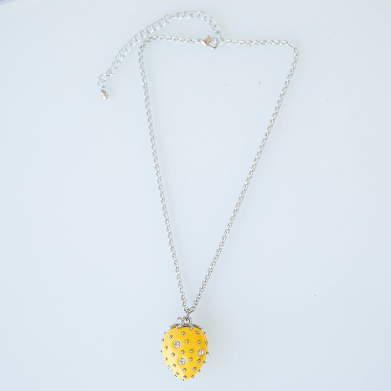 Wholesale Cute Strawberry Three-dimensional Diamond Short Necklace Clavicle Chain Choker Necklace ACC-NE-Yuchen001