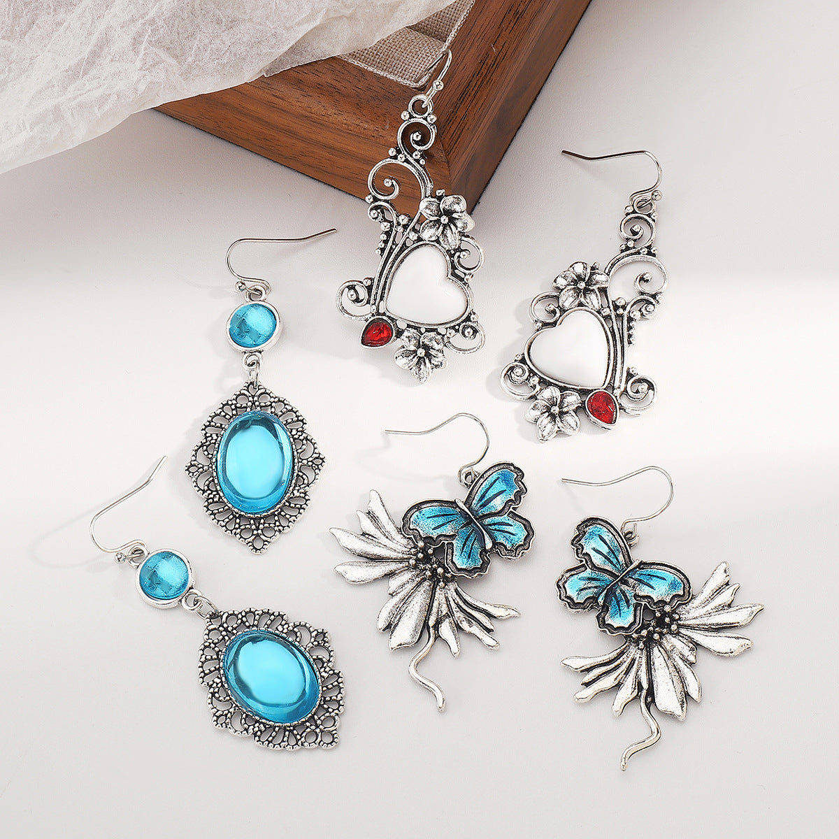 Wholesale Fashionable New Antique Silver Butterfly Oil Drop Earrings Creative Retro Ethnic Style High-End Elegant Earrings