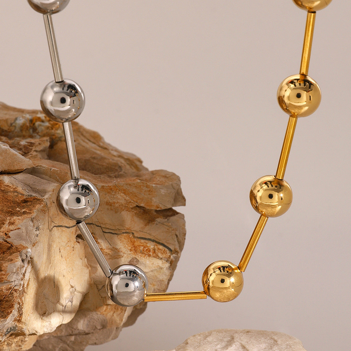 Wholesale 18k gold stainless steel gold and silver color matching steel ball necklace