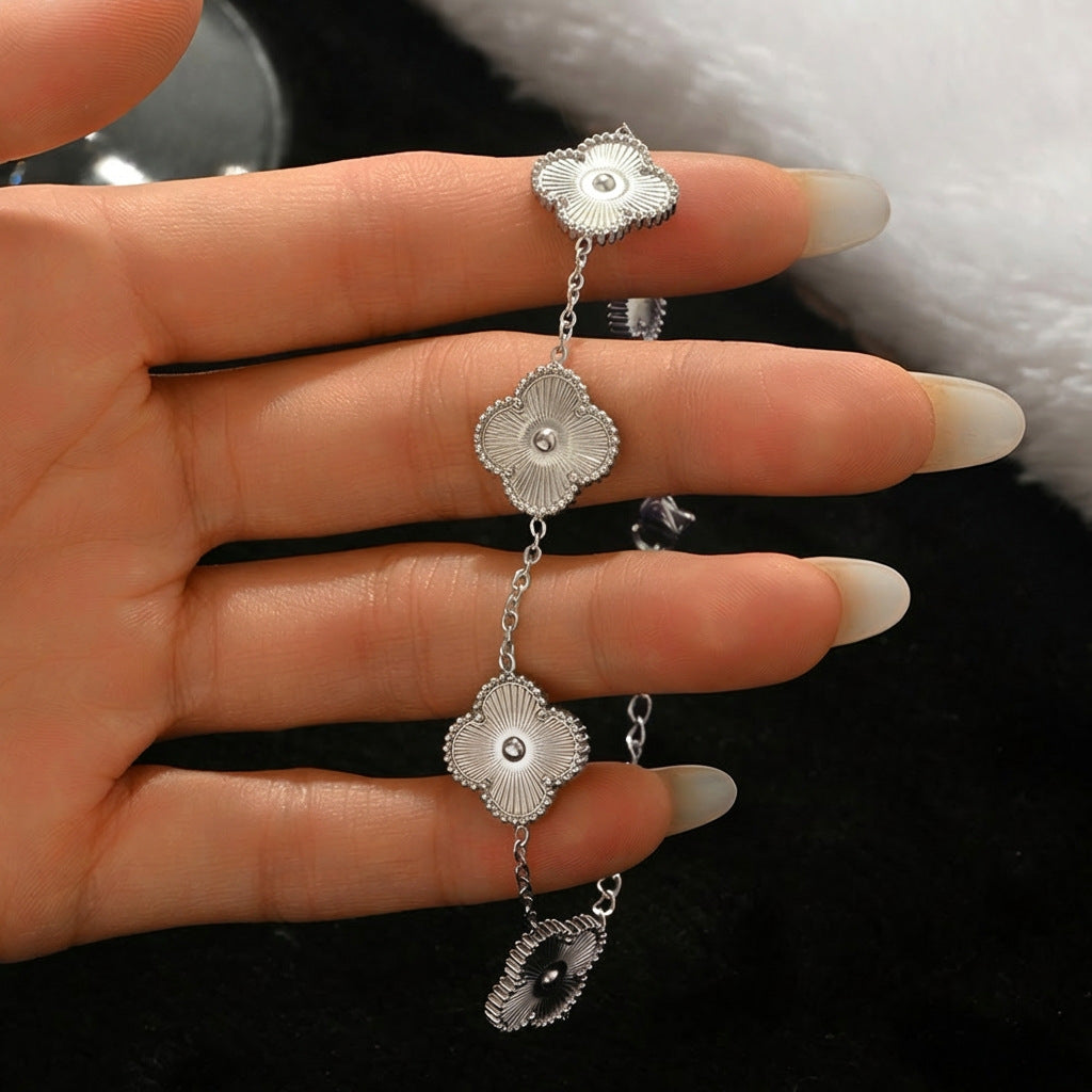 Wholesale Country Style Four-Leaf Clover Zircon Bracelet Titanium Steel Jewelry Accessory