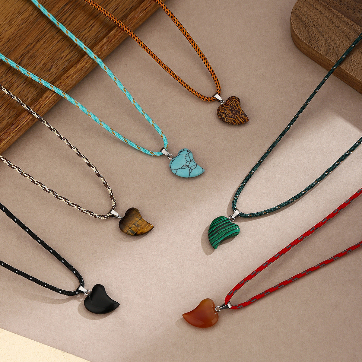 Wholesale Stylish Bohemian Agate Heart Pendant Necklace Adjustable Retro Jewelry Gift