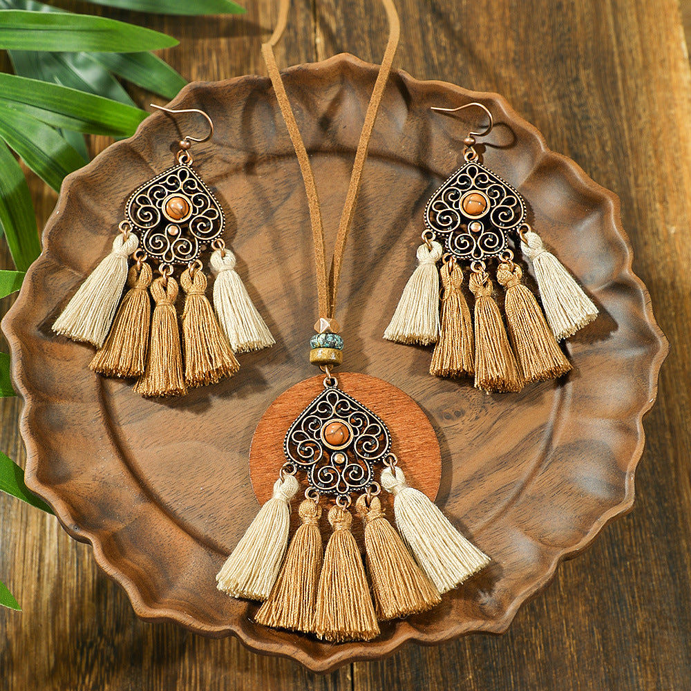 Wholesale Bohemian Geometric Necklace and Earrings Set Alloy Electroplated Fashion Accessory