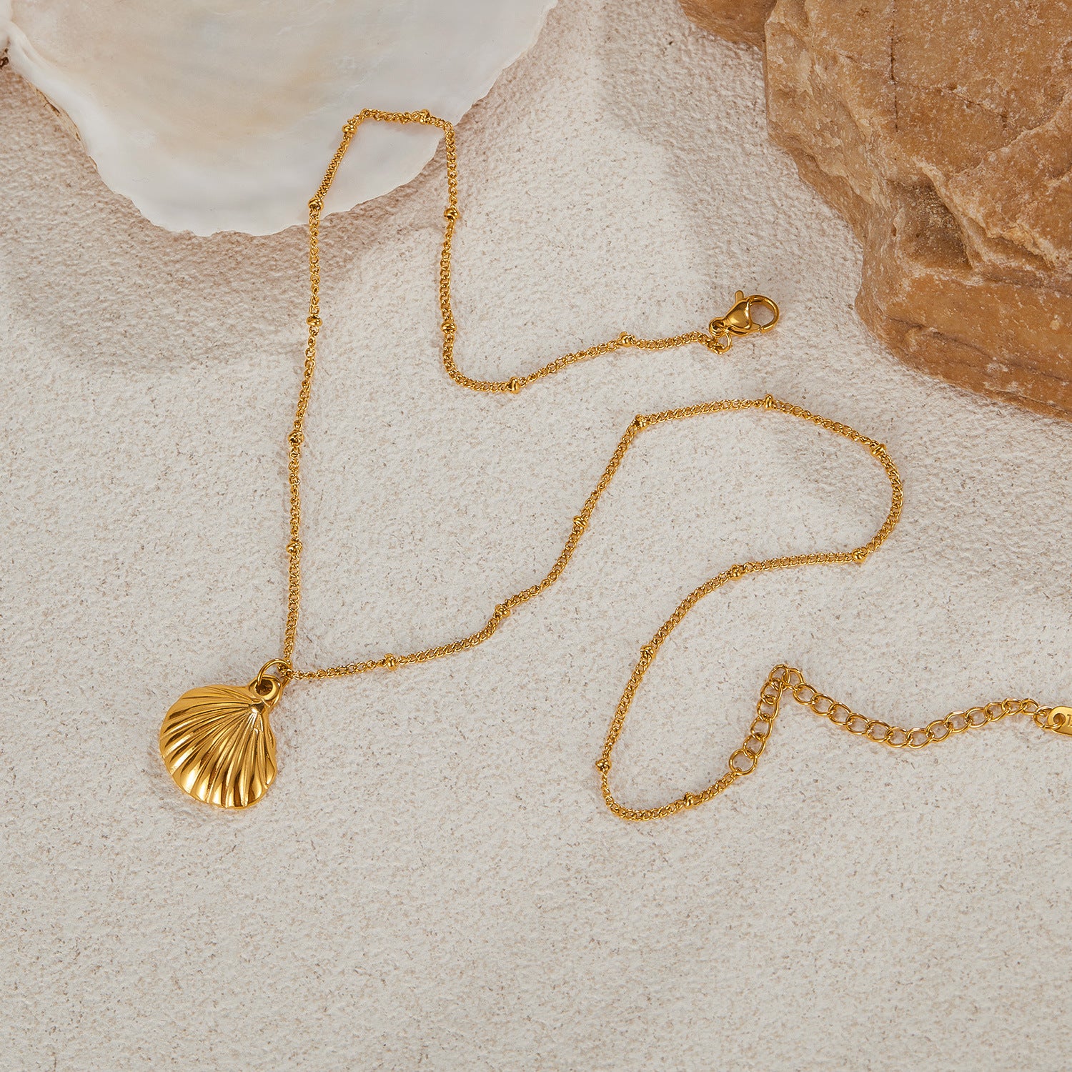 Wholesale  beach wind shell pendant stainless steel necklace