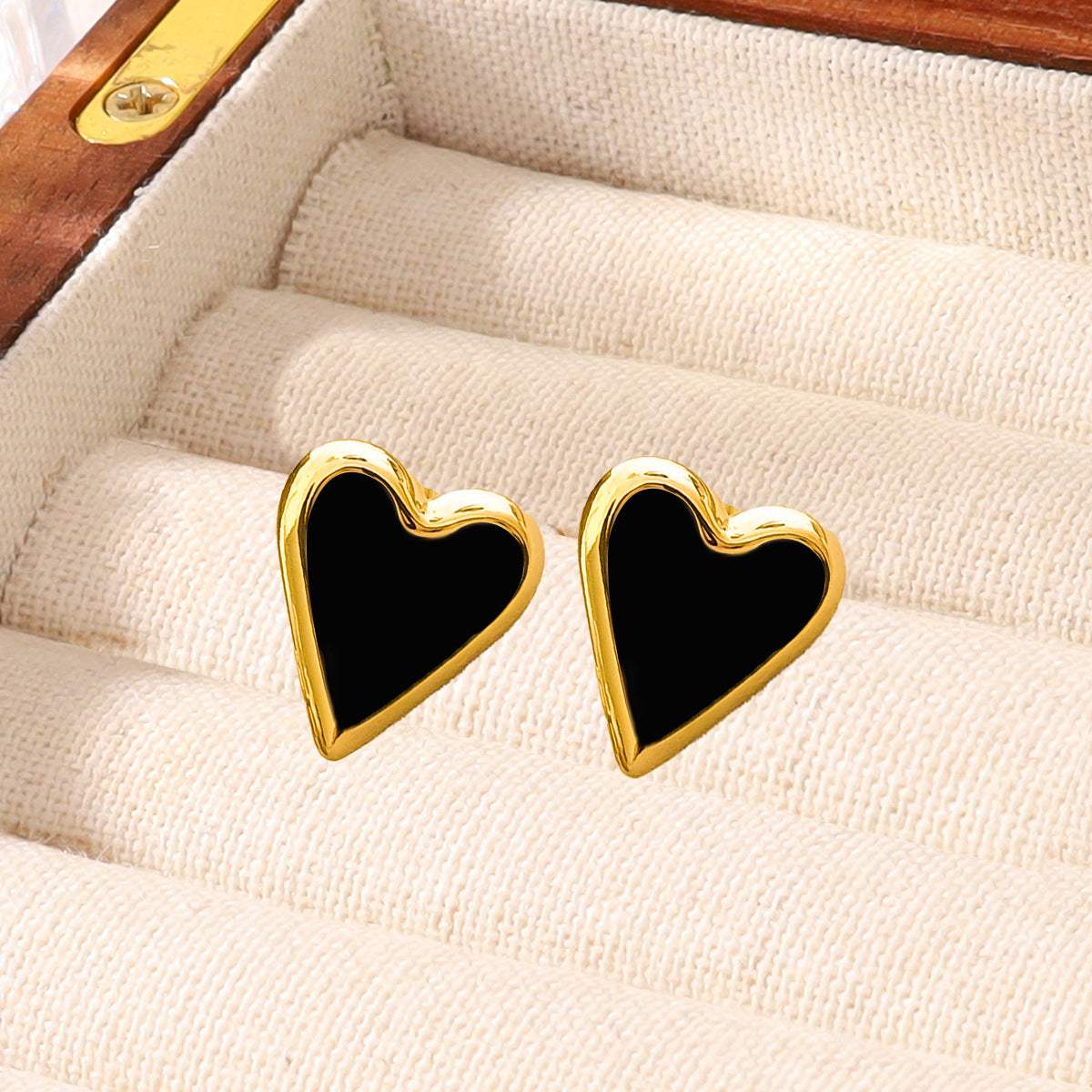 Wholesale  round love geometric quadrilateral titanium steel 18 metal earrings