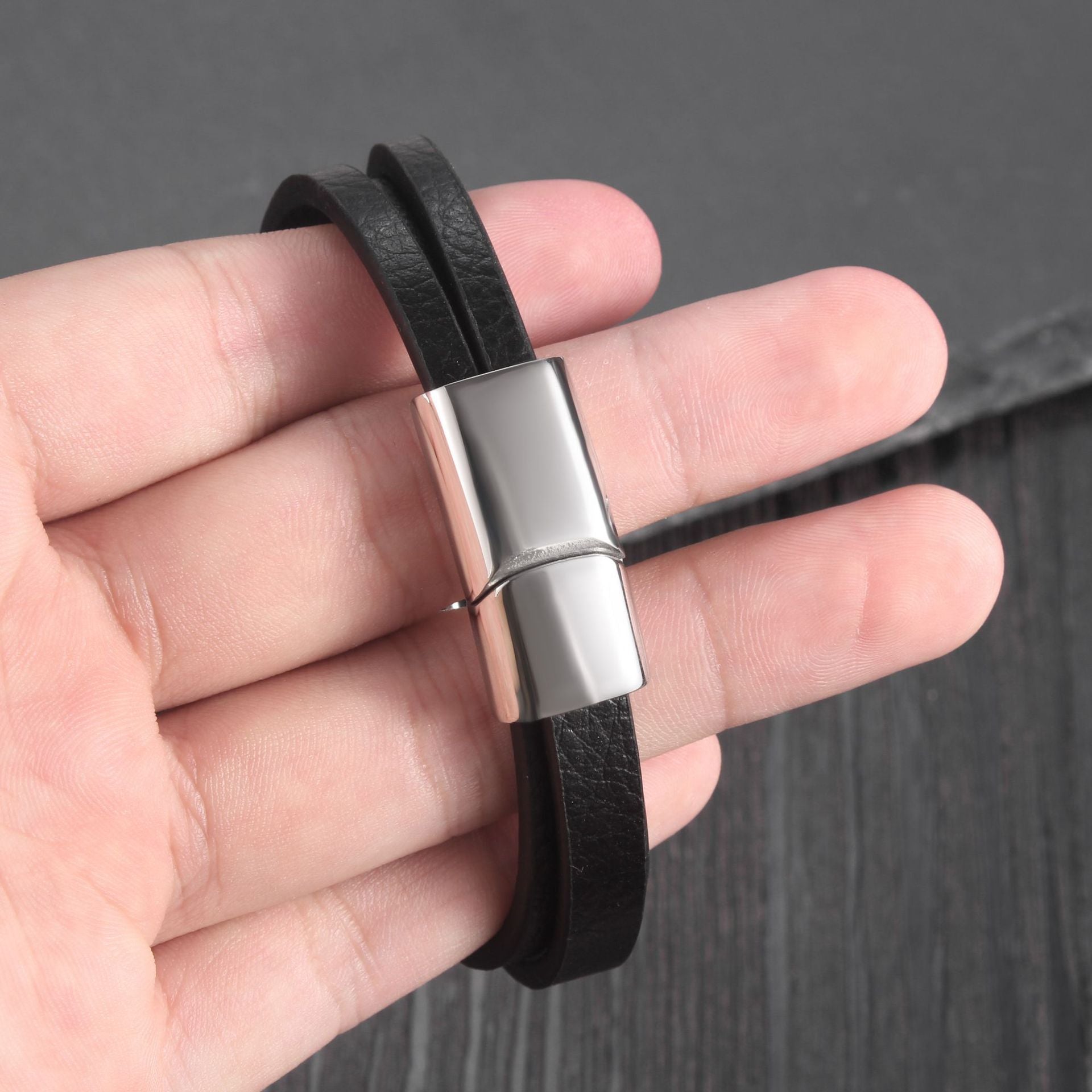 Wholesale multi-layer leather rope bracelet simple leather titanium steel bracelet men' s cross-border jewelry
