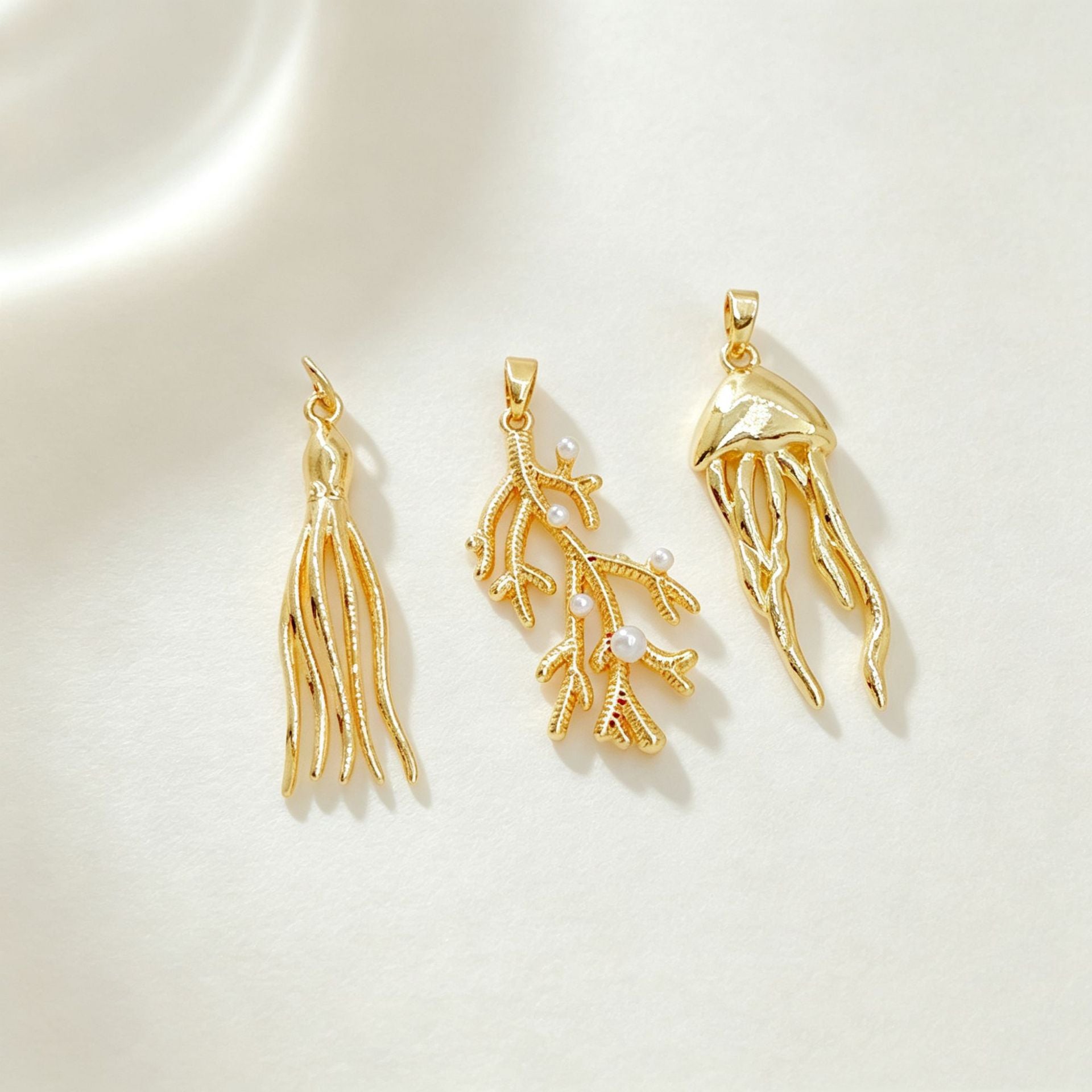 Wholesale Copper Electroplated Sea Life Pendant Necklace European American Style Fashion Accessory for Women