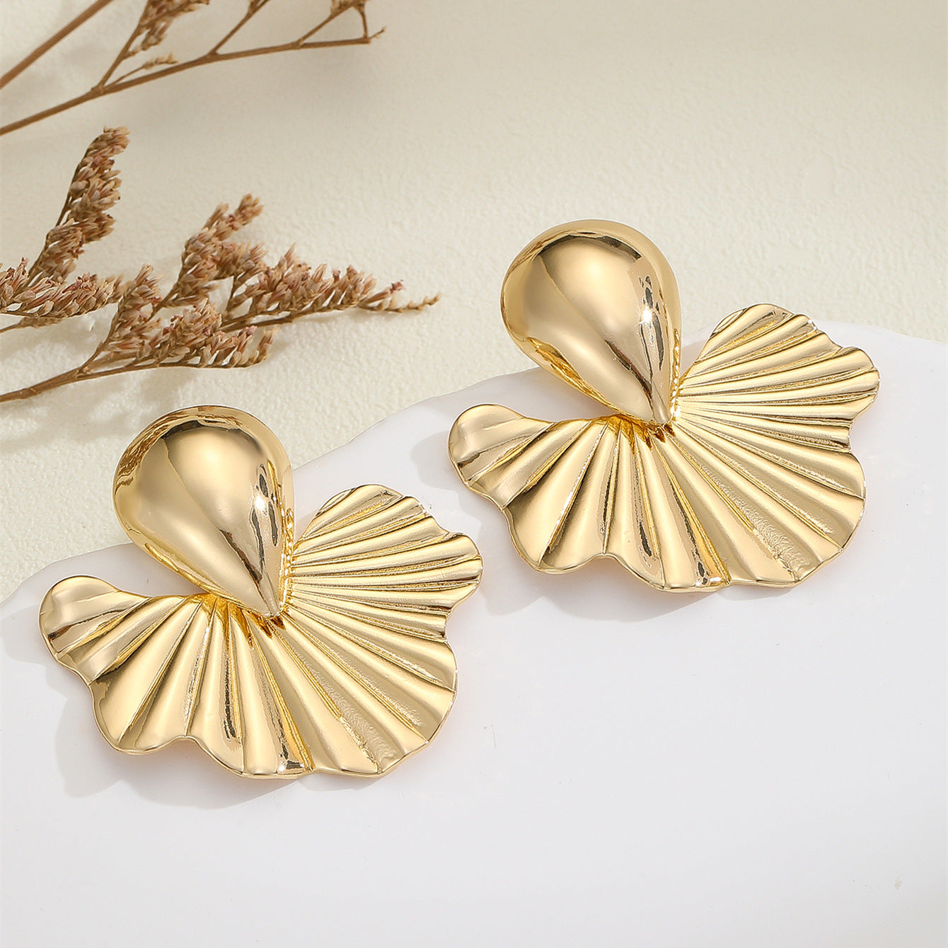 Wholesale retro luxury niche earrings
