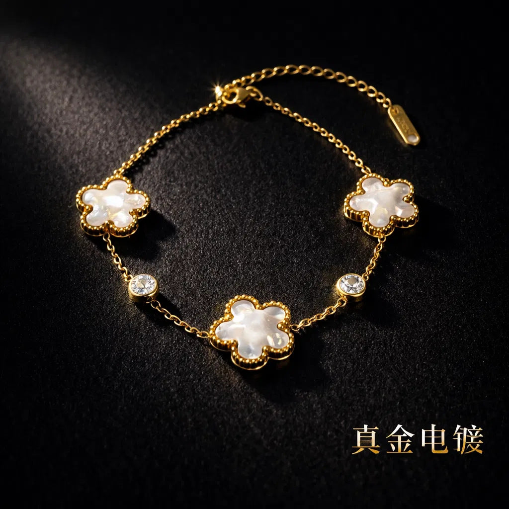 Wholesale Real Gold Plated Titanium Steel Five-Leaf Flower Bracelet - Everyday Jewelry Accessory