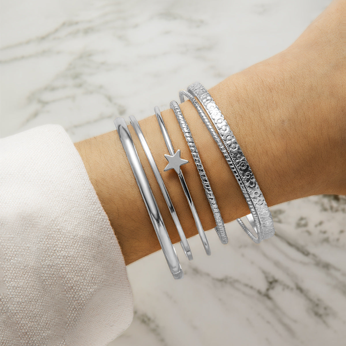 Wholesale  Exaggerated Star Spiral Carved Alloy Glossy Half-open Bracelet Set