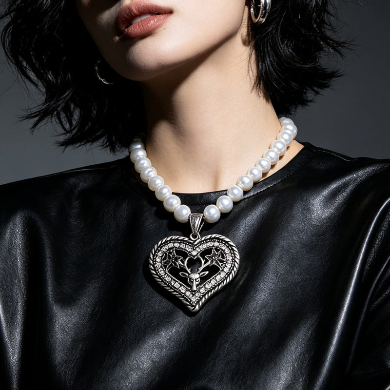 Wholesale Vintage Love Deer Head Heart Pendant Collarbone Chain Necklace,  Alloy Electroplated with Faux Pearl,  Jewelry Accessory for Women