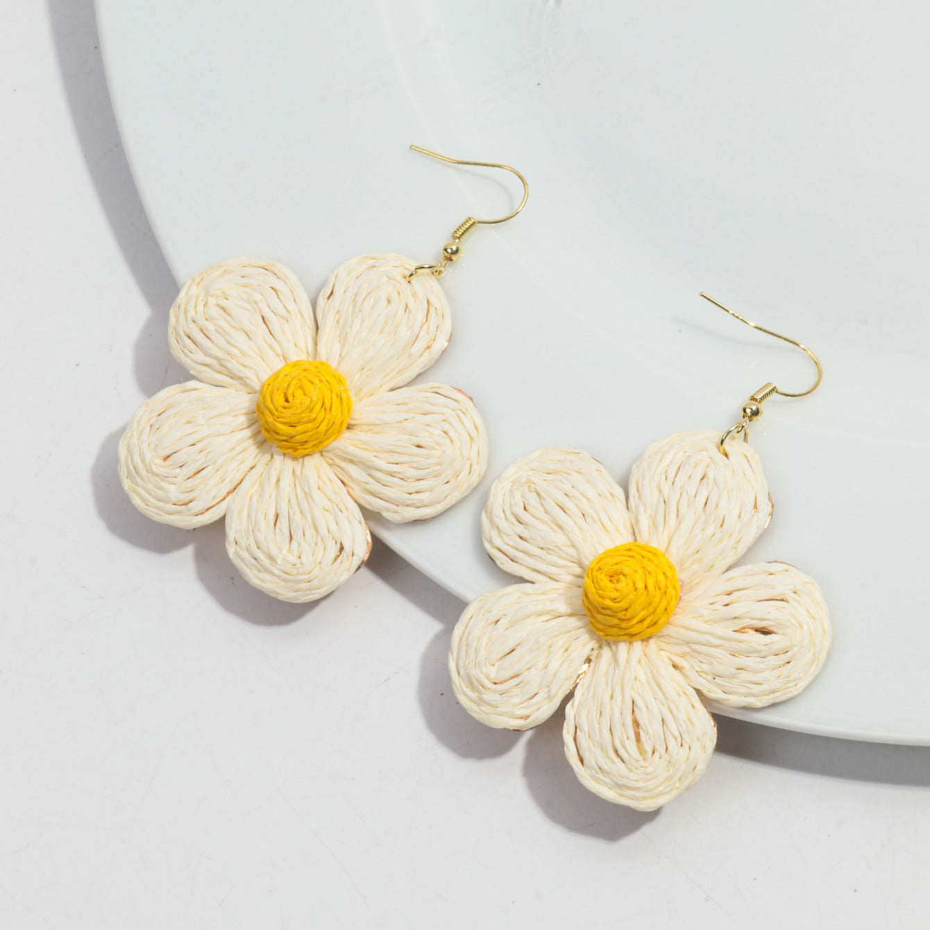 Wholesale Bohemian Handmade Raffia Flower Earrings Summer Seaside Vacation Fashion Accessory
