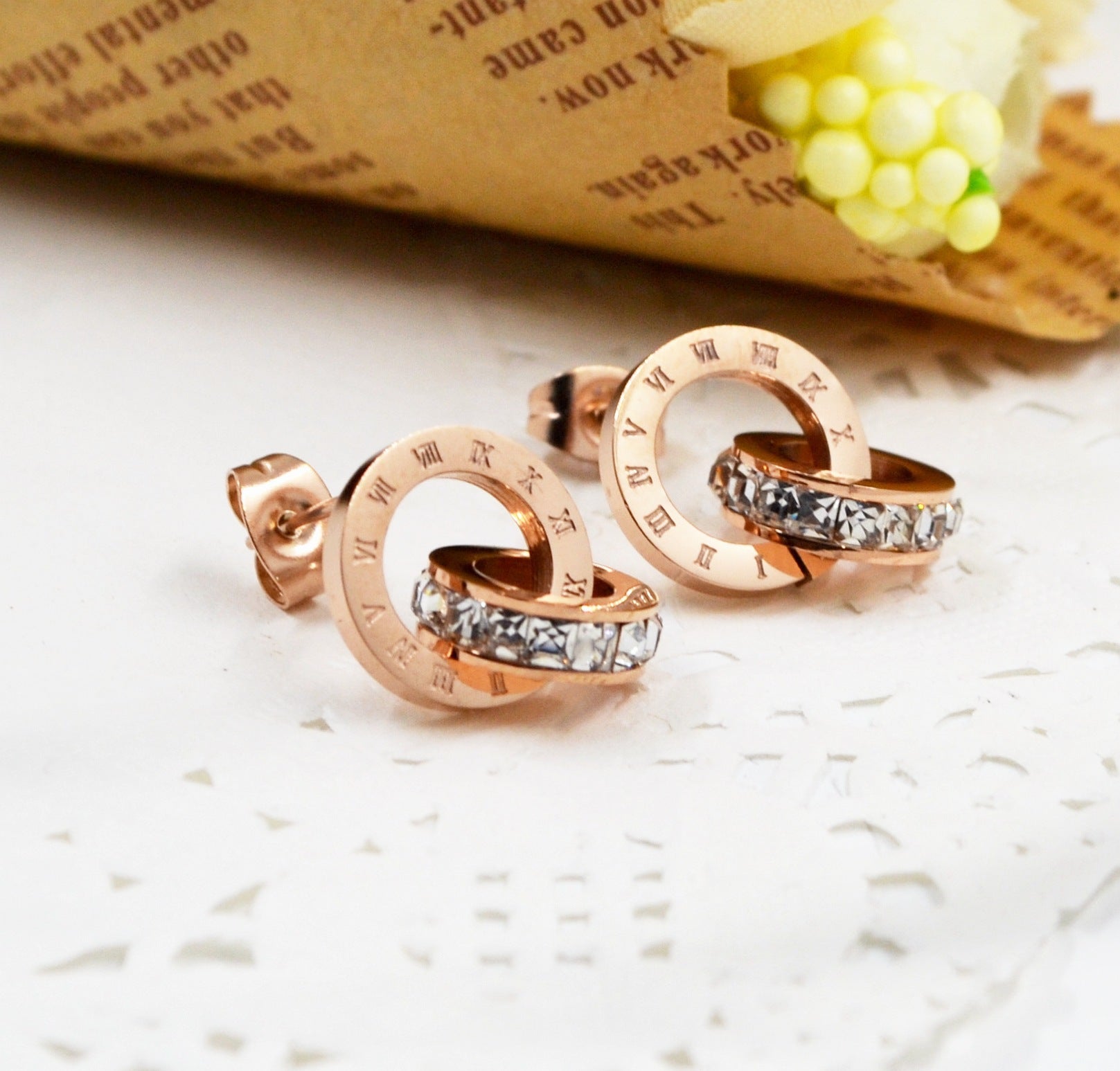 Wholesale Titanium Steel Glitter Roman Numeral Double Ring Earrings for Women Fashion Accessory