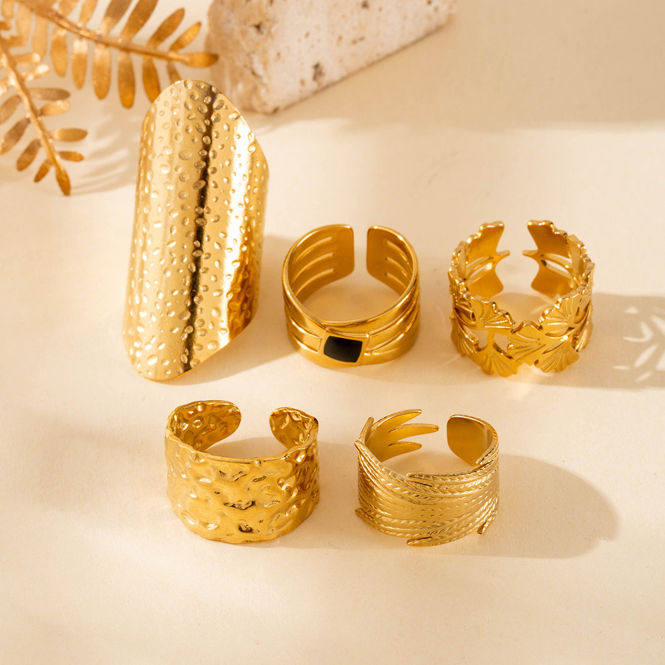 Wholesale Metal Advanced Sense Ginkgo Leaf Opening Titanium Steel Ring