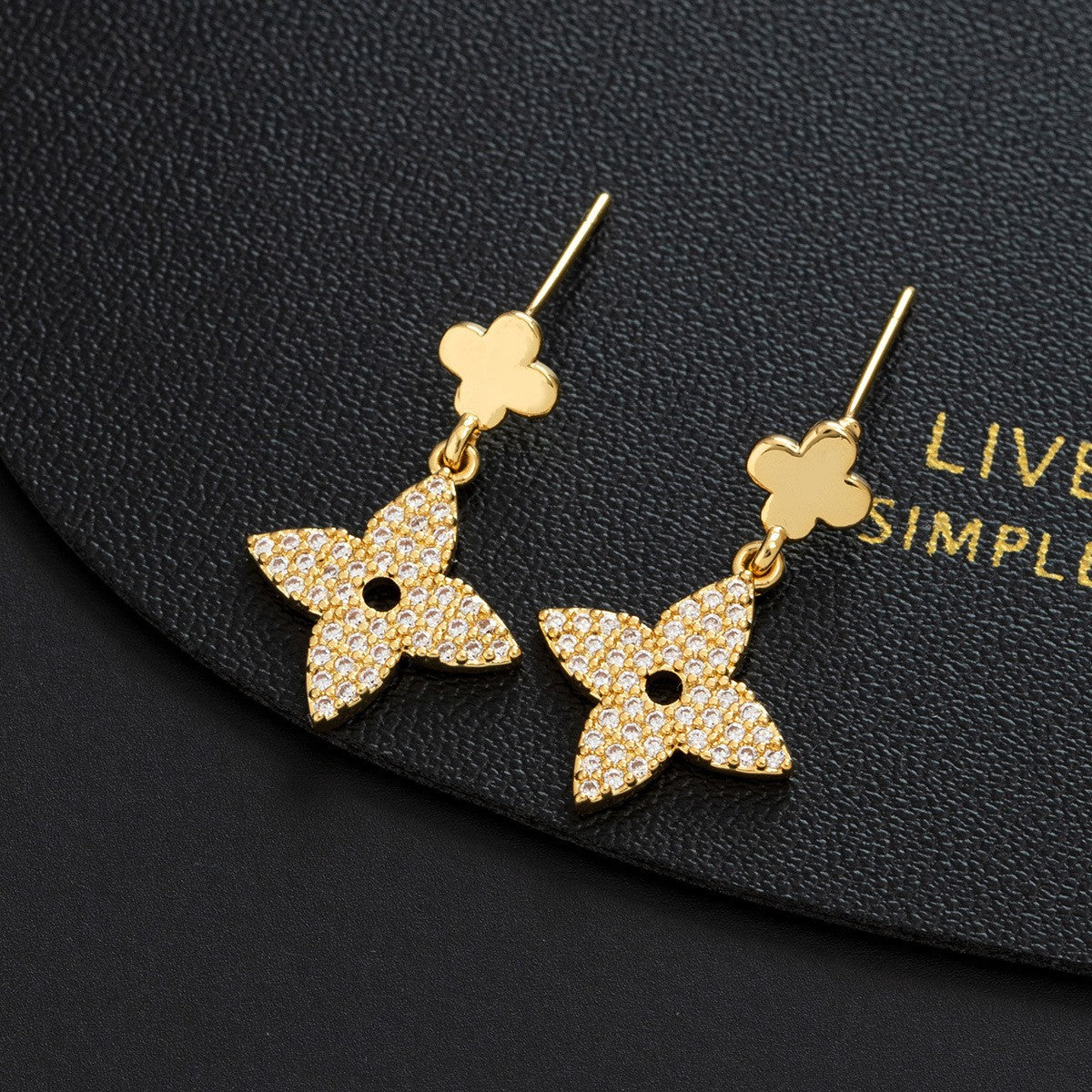Wholesale Copper Electroplated Four Leaf Clover Flower Earrings For Women Korean Style Rhinestone Minimalist Design Fashion Accessory For Everyday Wear Or Gift