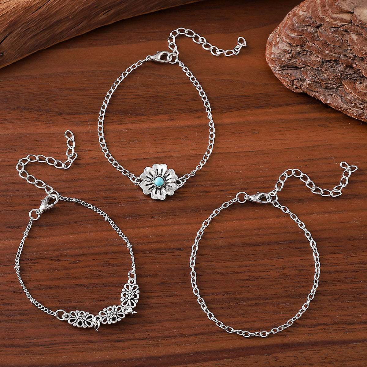 Wholesale 3-piece Stackable Zinc Alloy Electroplated Bohemian Style Turquoise Flower Openwork Bracelet Set