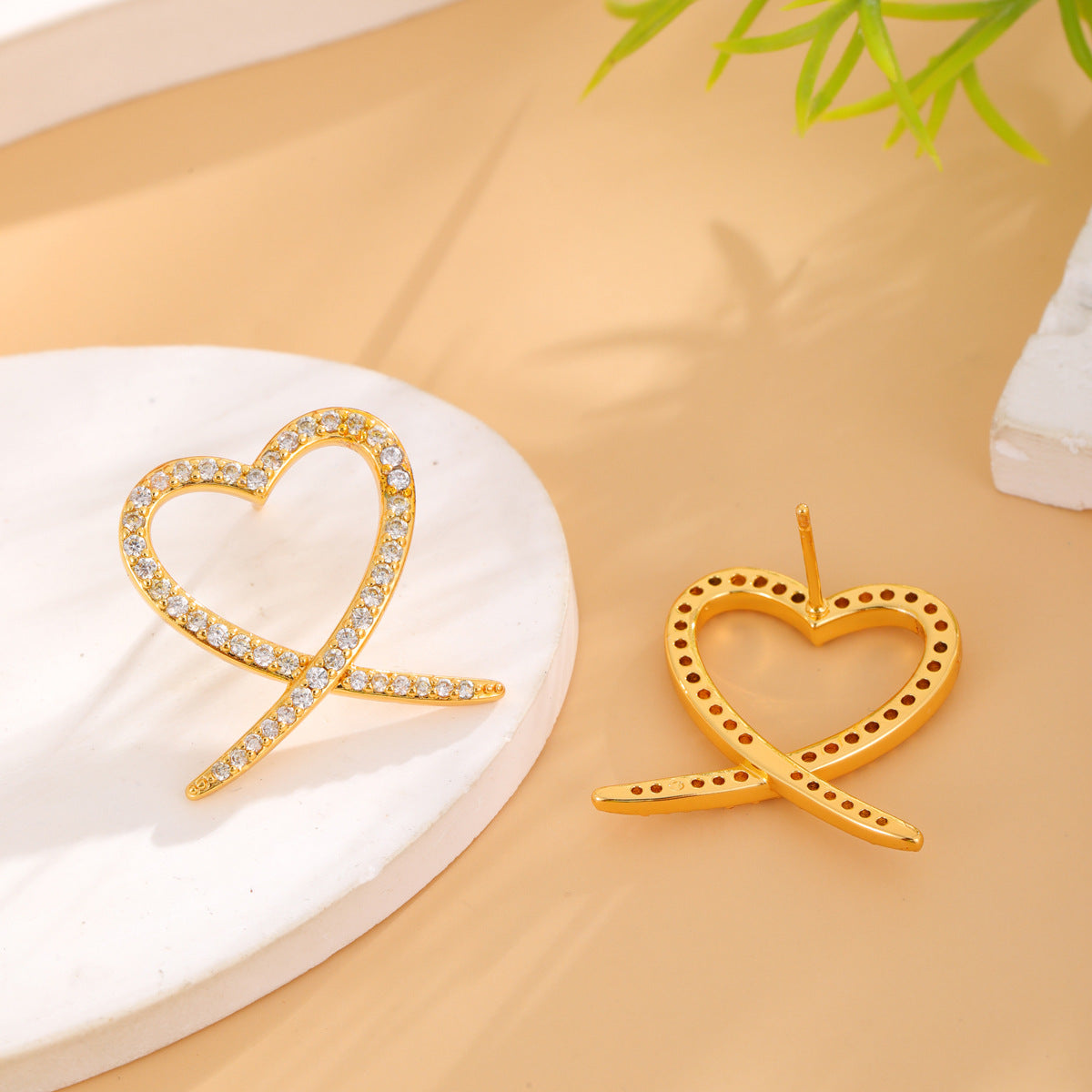 Wholesale stainless steel  earrings micro-inlay love light luxury jewelry earrings