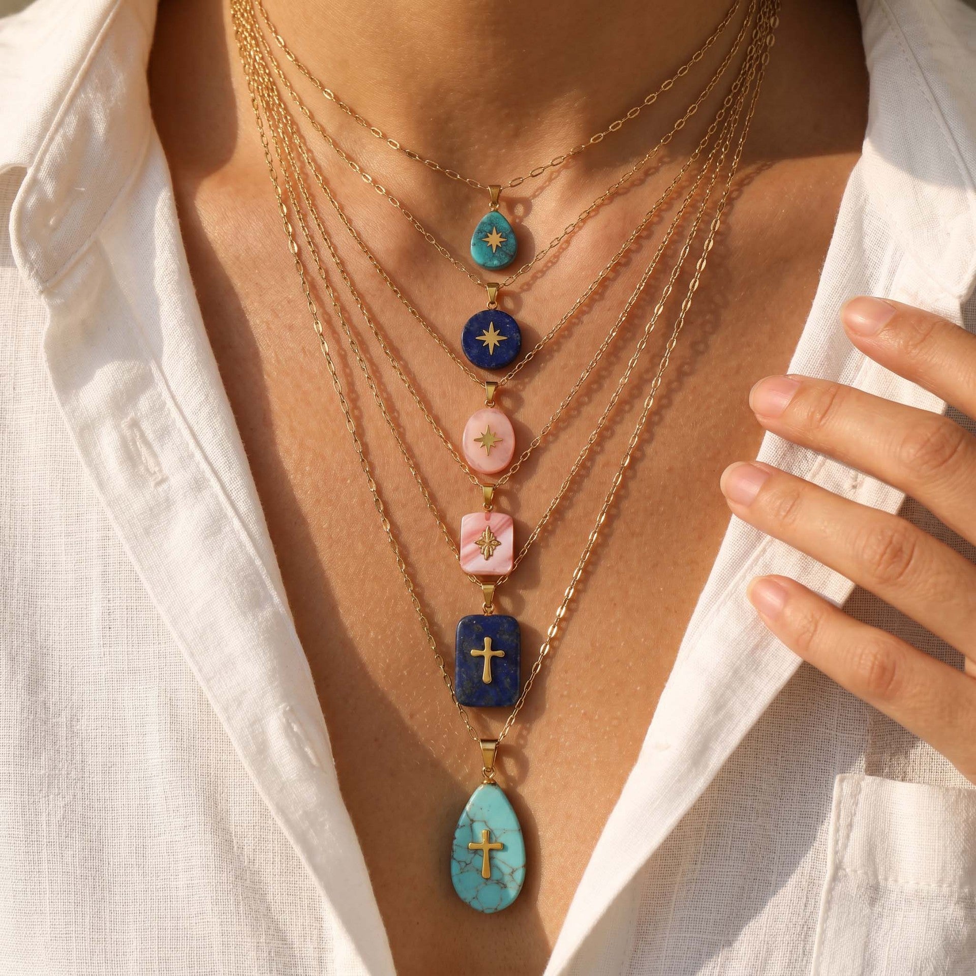 Wholesale Light Luxury Cross Pendant Necklace with Natural Stone,  Stainless Steel Handmade Chain,  Fashion Jewelry Accessory