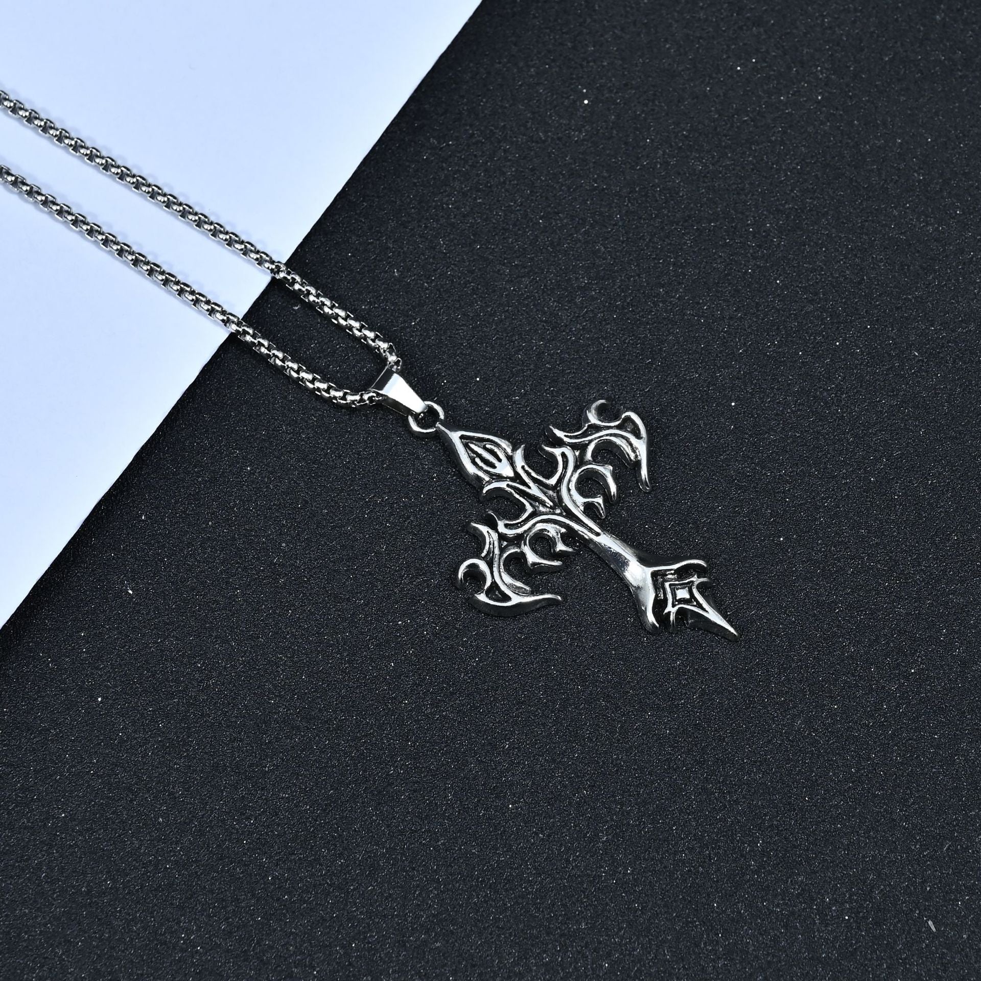 Wholesale Hip Hop Street Punk Black Cross Pendant Necklace Stainless Steel Chain Unisex Fashion Accessory