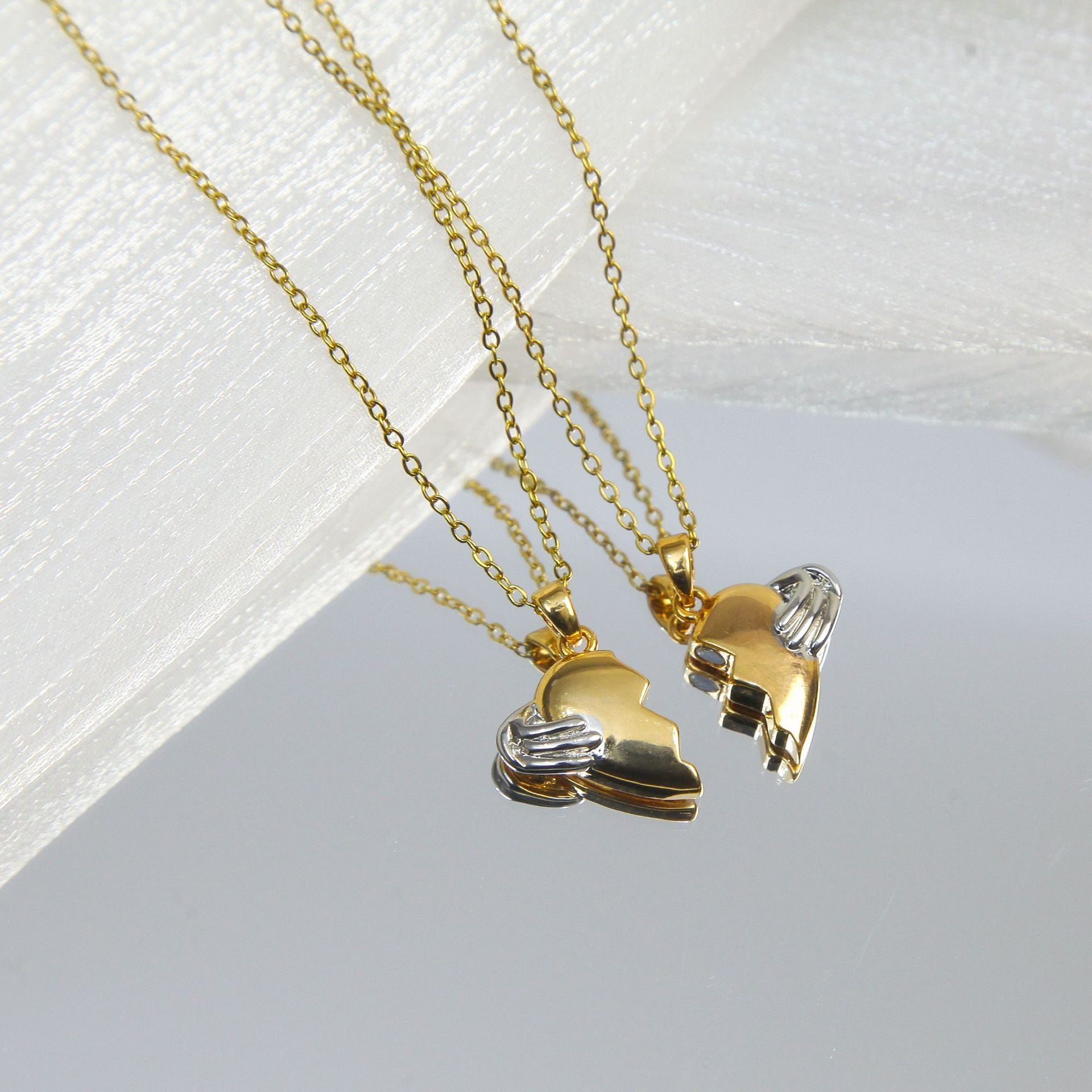 Wholesale Titanium Steel  Love Heart Magnetic Necklace