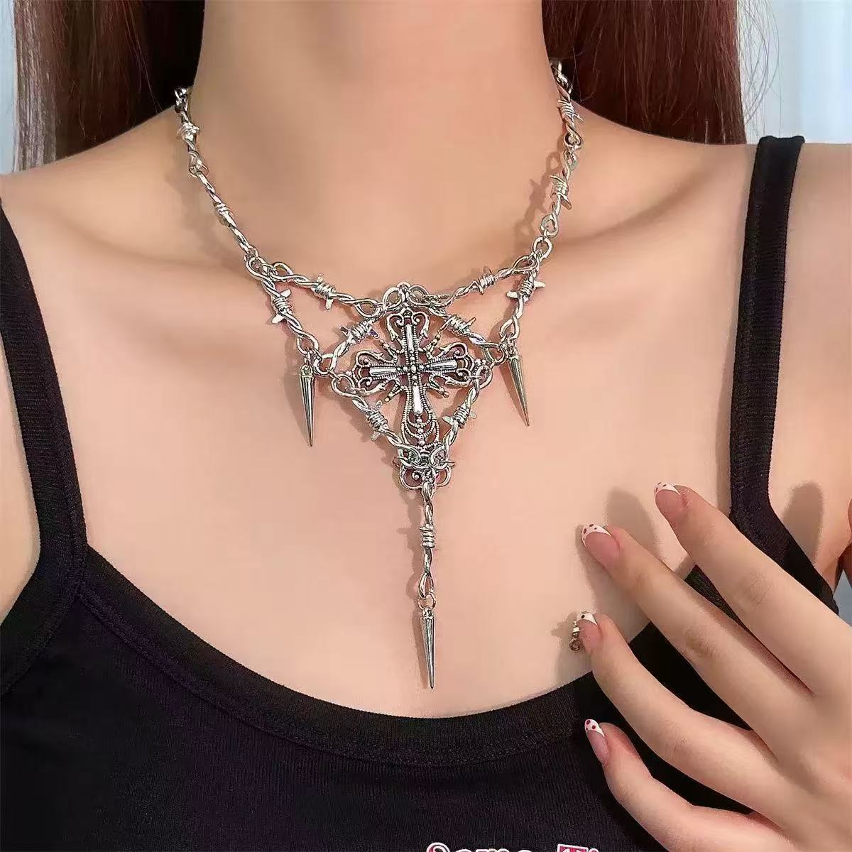 Wholesale Trendy Alloy Cross Pendant Necklace with Cross Chain for Hip Hop Party - Jewelry Accessory