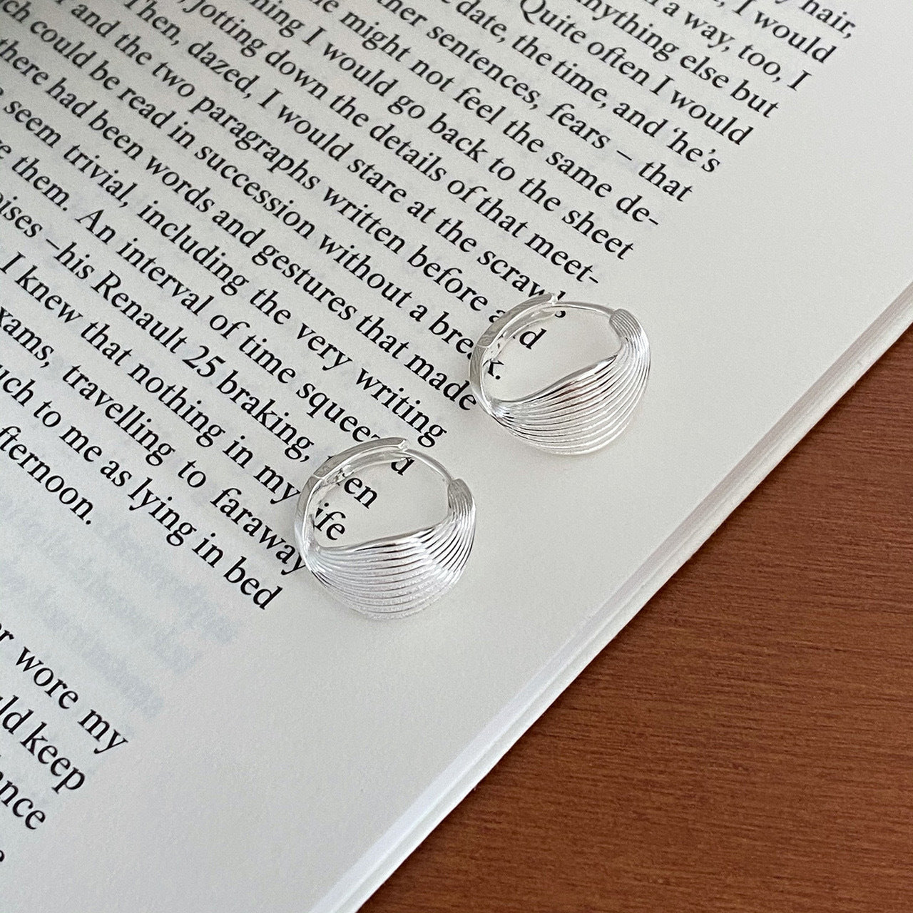 Wholesale S925 sterling silver geometric twist earrings