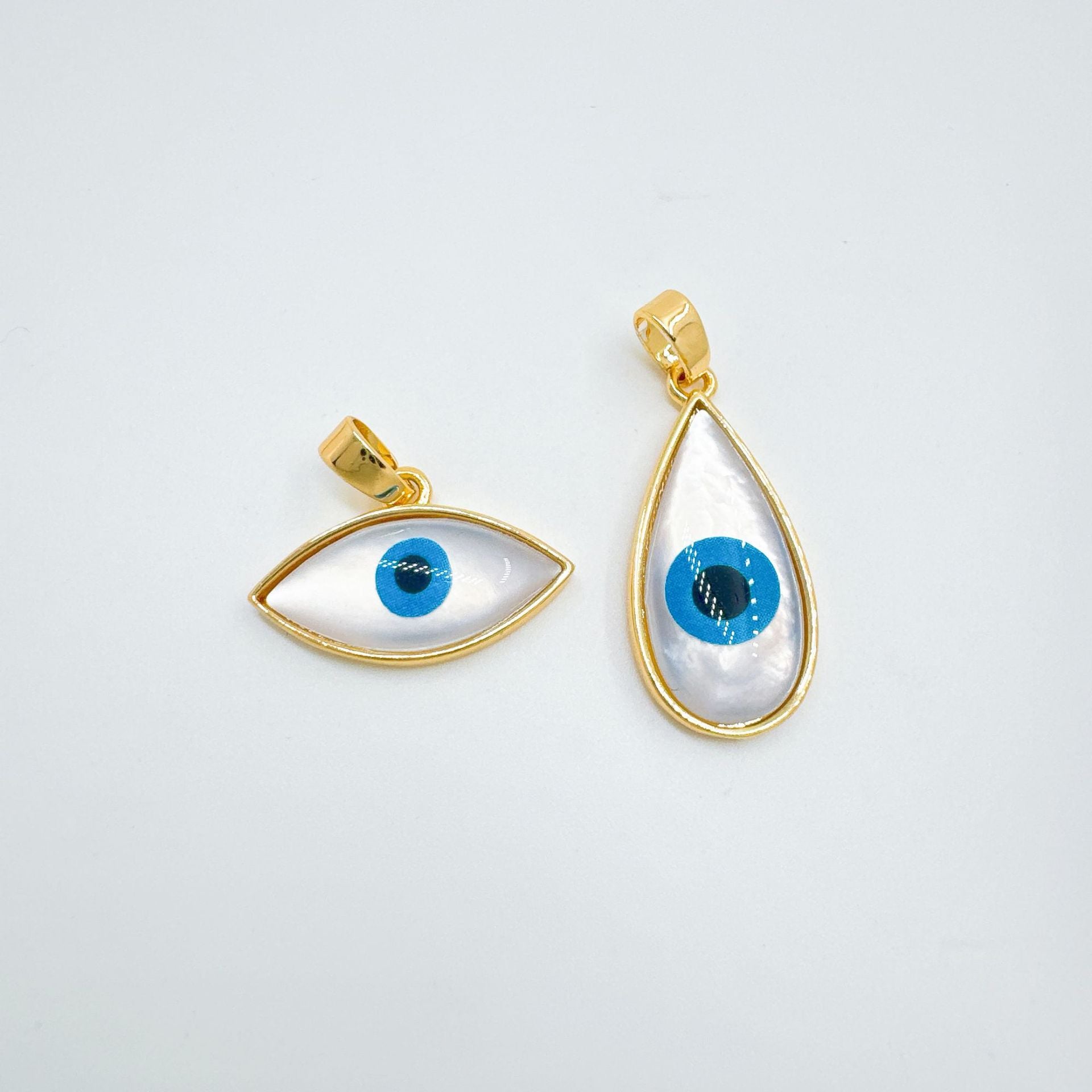 Wholesale Gold Plated Devil' s Eye Pendant Necklace Fashion Accessory Boutique Resale