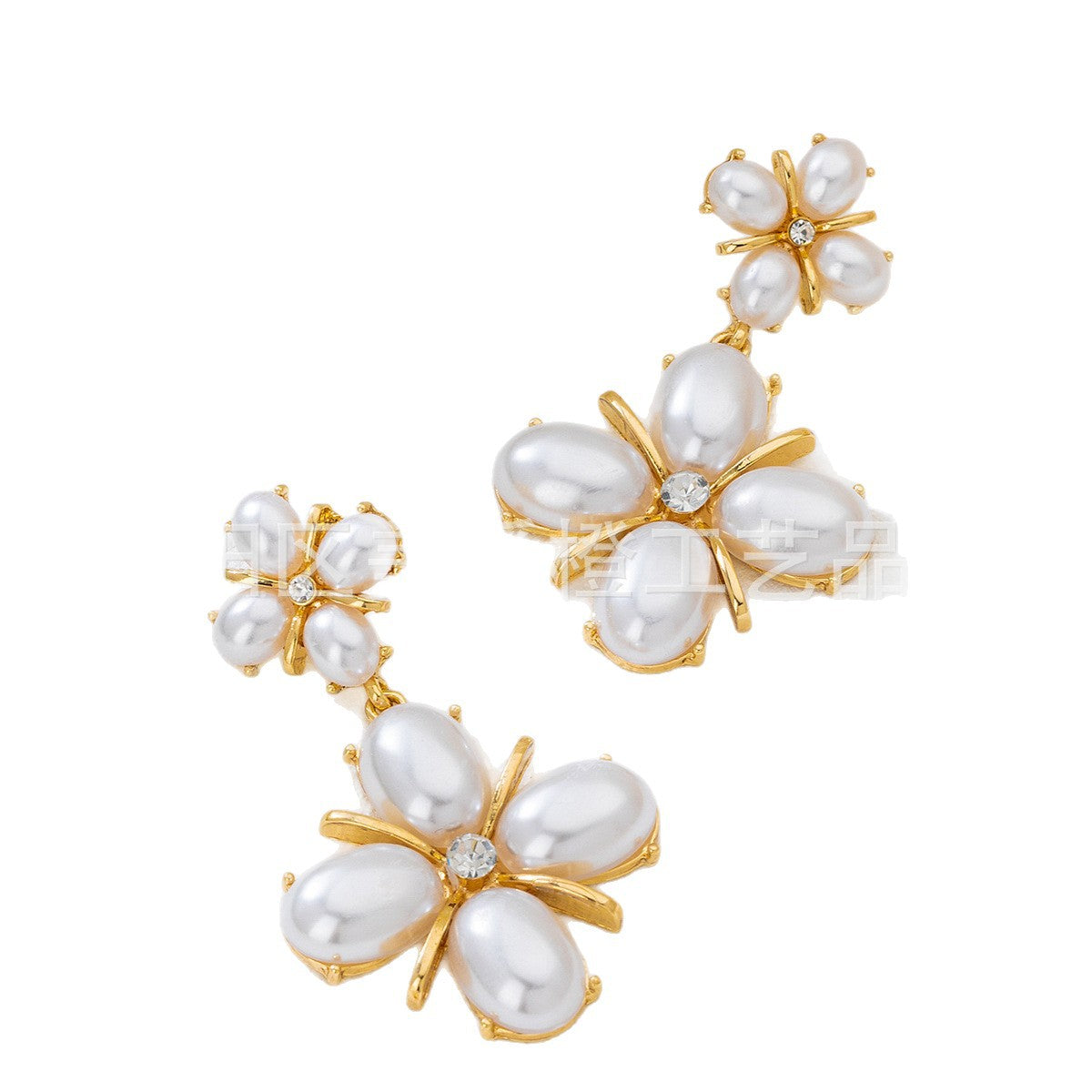 Wholesale Palace Style High-End Inlaid Imitation Pearl Flower Earrings