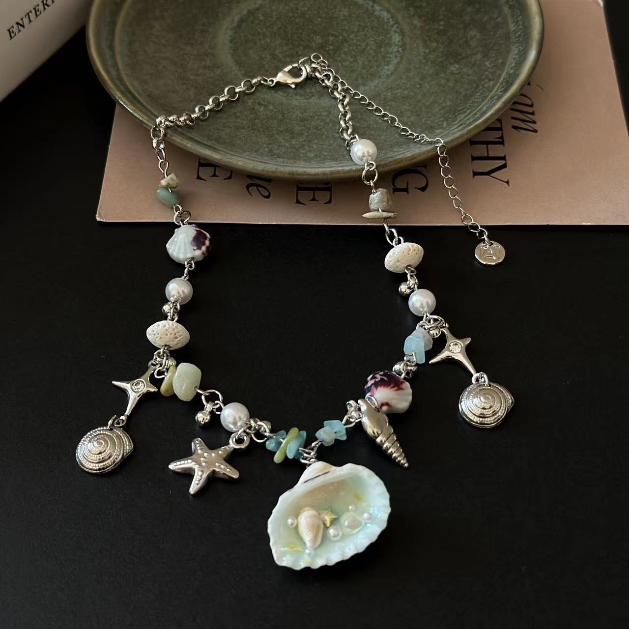 Wholesale natural stone pearl shell star necklace