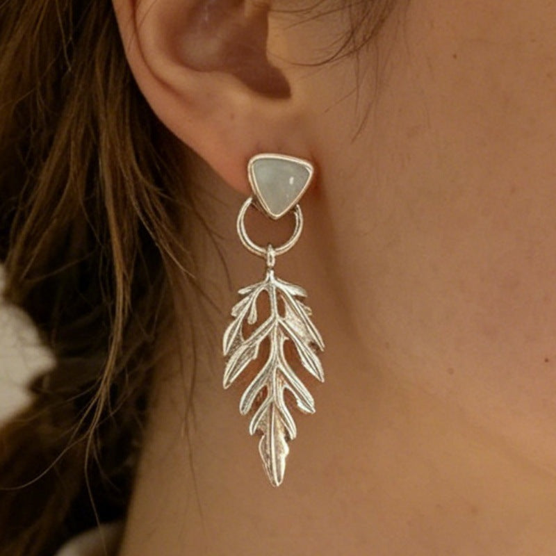 Wholesale Retro Distressed Silver Triangular Leaf Earrings - Eco-Friendly Alloy Jewelry Accessory for Party or Daily