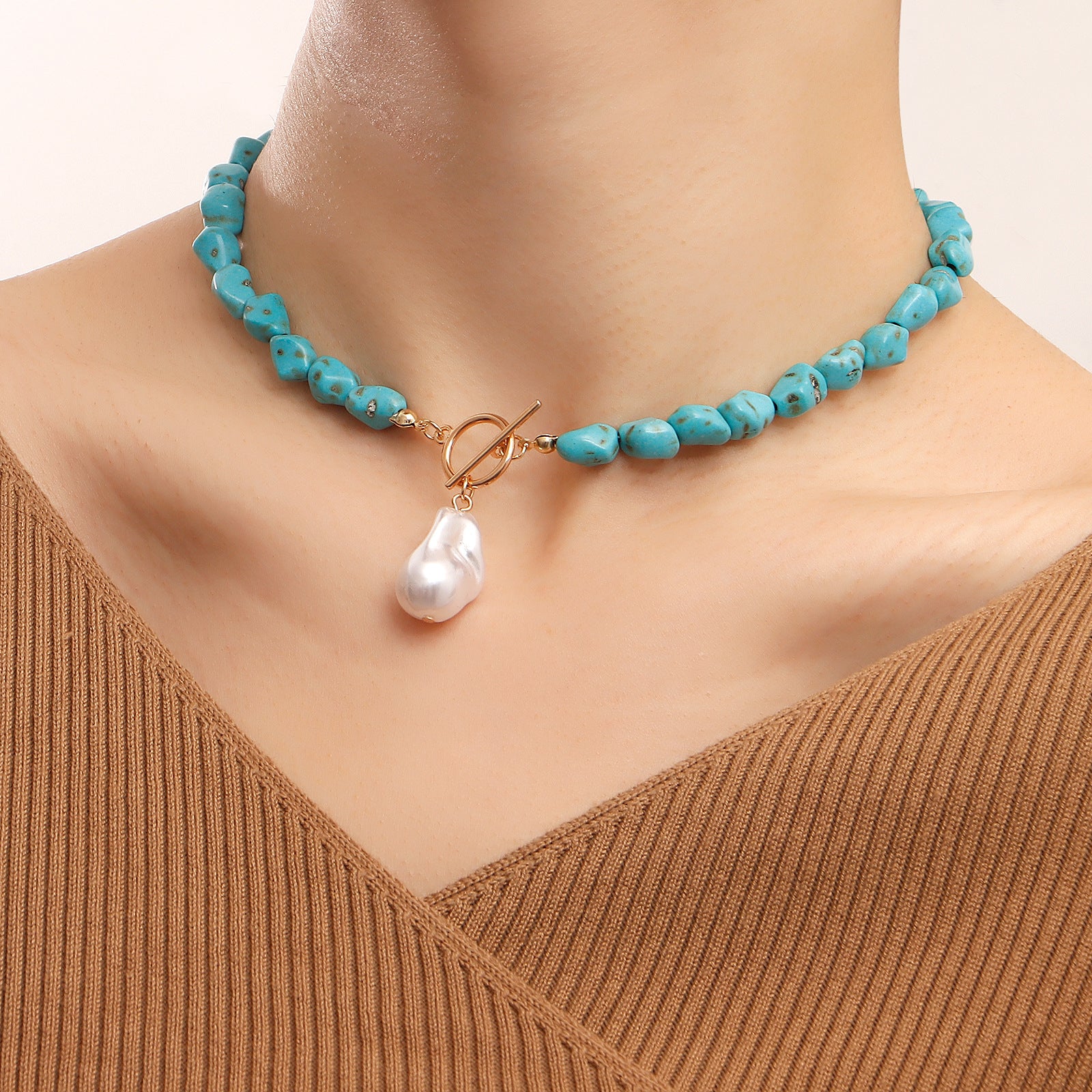 Wholesale Asymmetrical Pearl Pendant Necklace,  Fashion Jewelry Accessory,  Chic Boutique Resale Gift