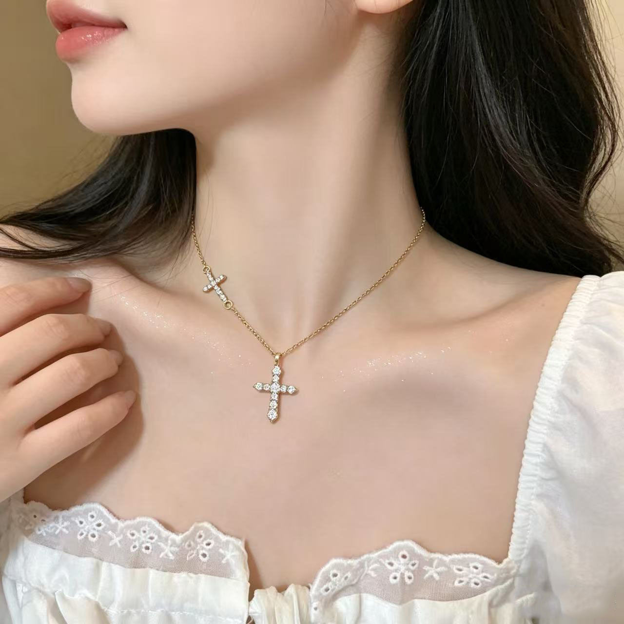 Wholesale Silver Zircon Cross Pendant Necklace Layering Jewelry Boutique Resale