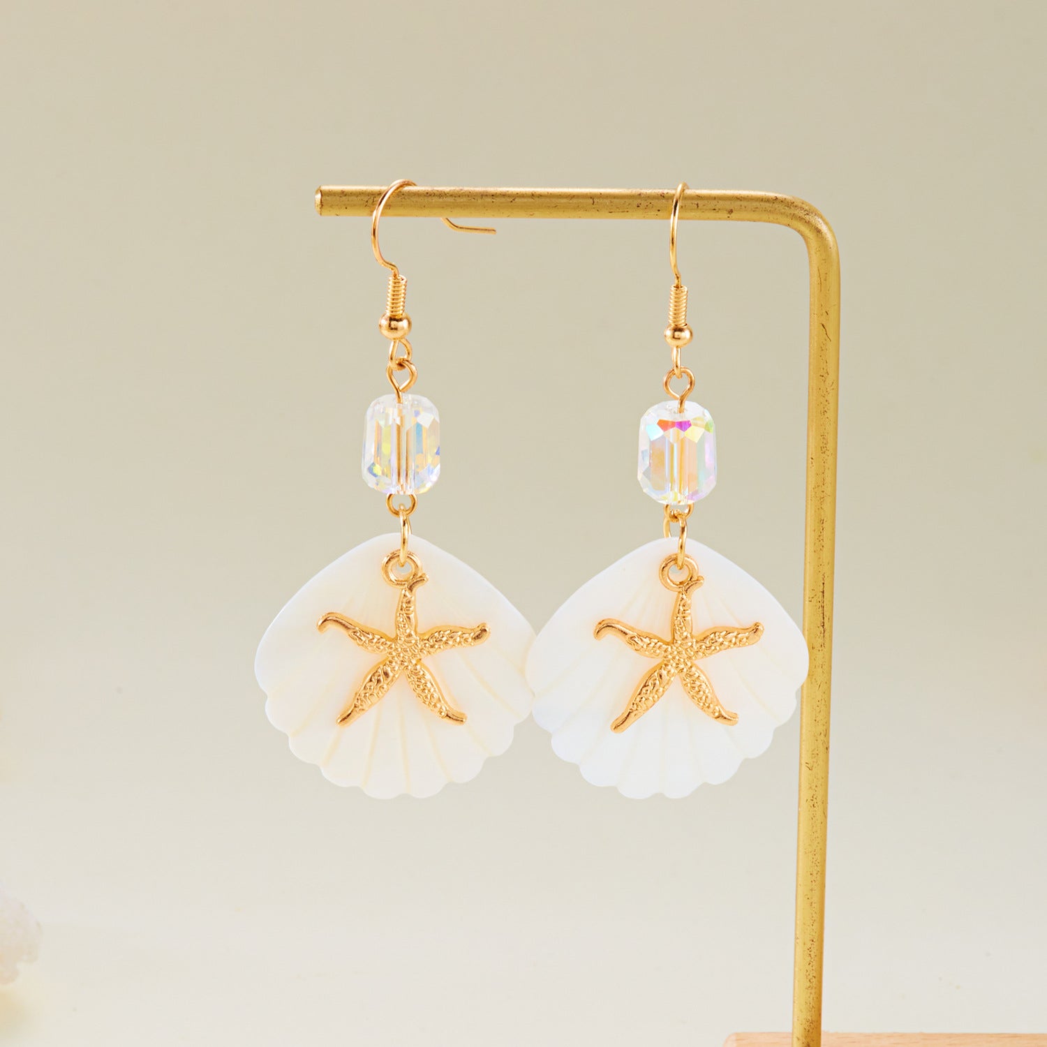 Wholesale  Bohemian Asymmetric Starfish Shell Pendant Earrings