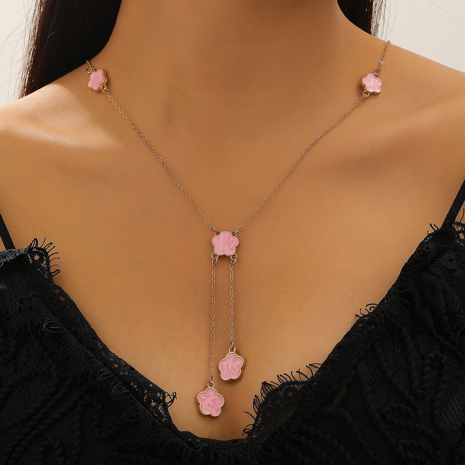 Wholesale lucky five-petal flower tassel pendant Necklace