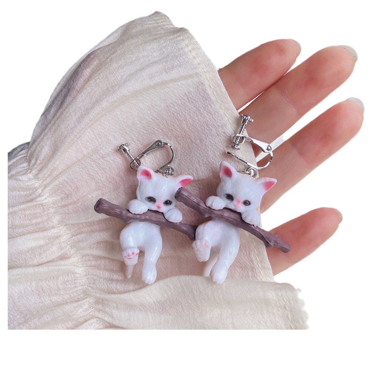 Wholesale Three-dimensional Tree Hugging Cat Earrings ACC-ES-Yijia010