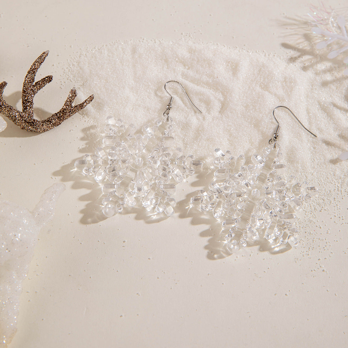 Wholesale  personality resin snowflake  earrings