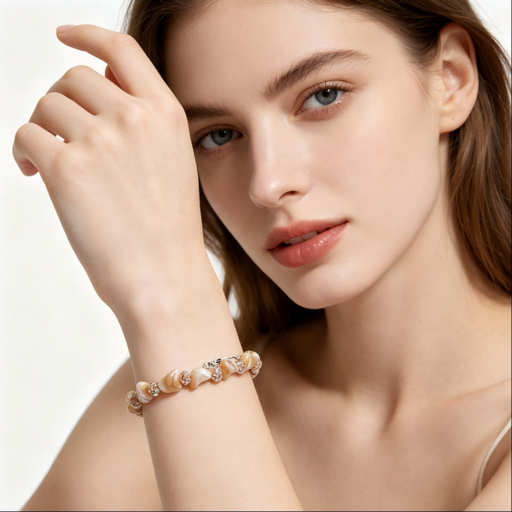 Wholesale White Shell Bead Bracelet Retro Irregular Heart Shape Handmade Unisex Wedding Gift Fashion Accessory