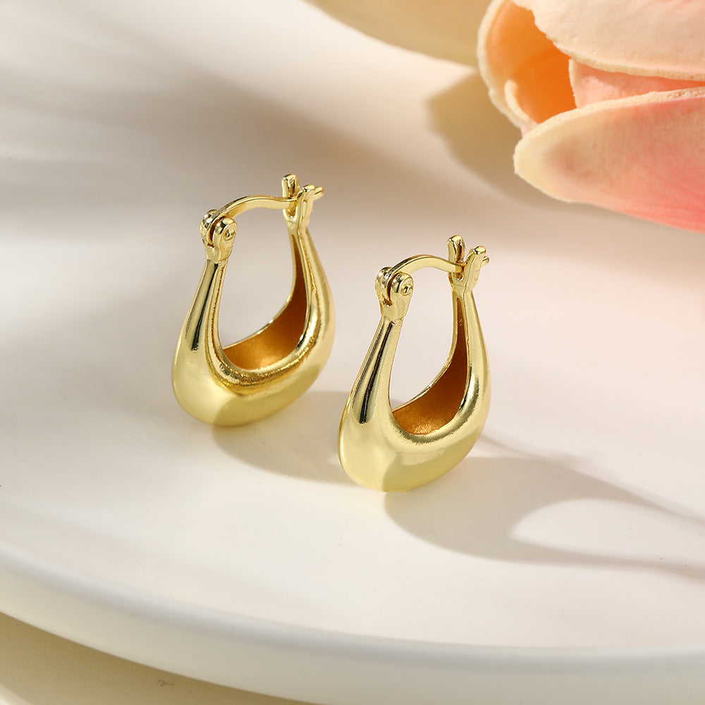 Wholesale plated 18K gold hollow U-shaped earrings