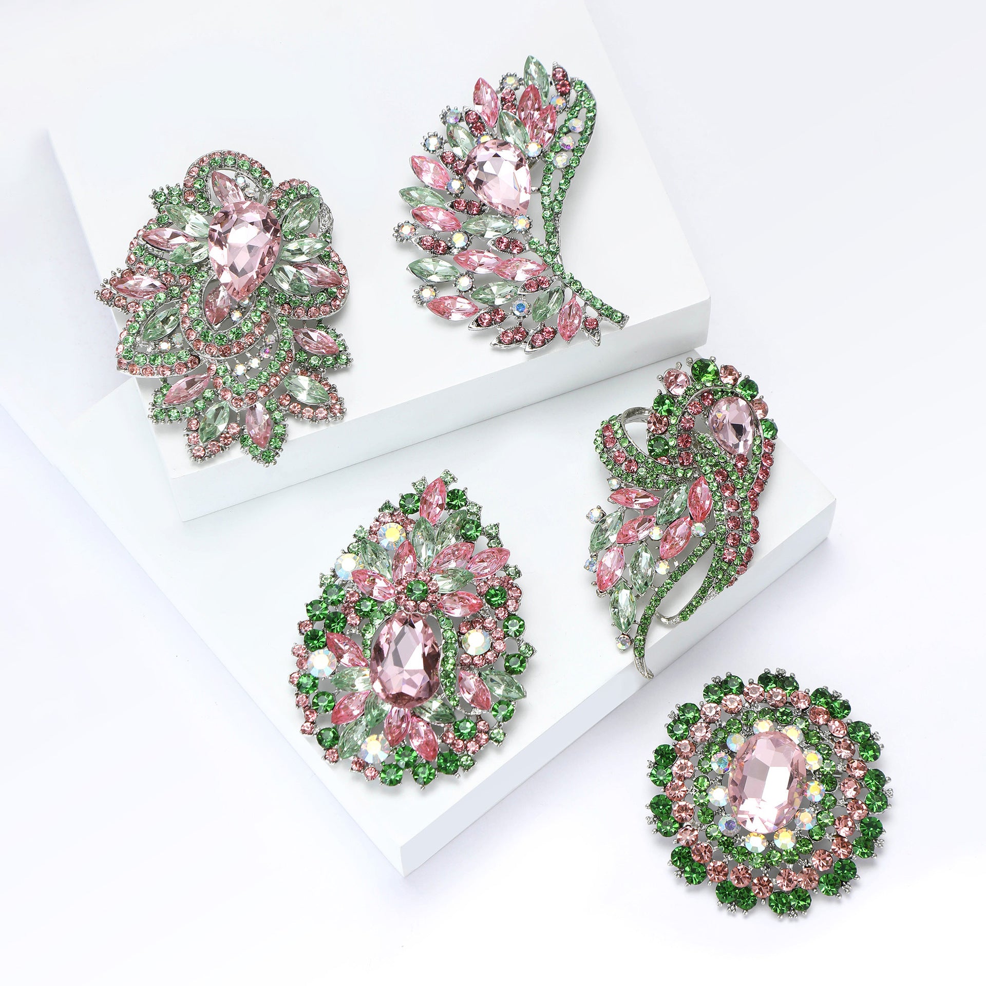 Wholesale Pink Green Floral Crystal Glass Brooch Women S Decorative Fashion Gift