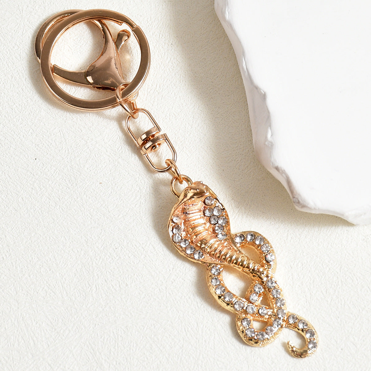 Wholesale Retro Zodiac Diamond Snake Car Pendant Creative Colorful Snake Keychain