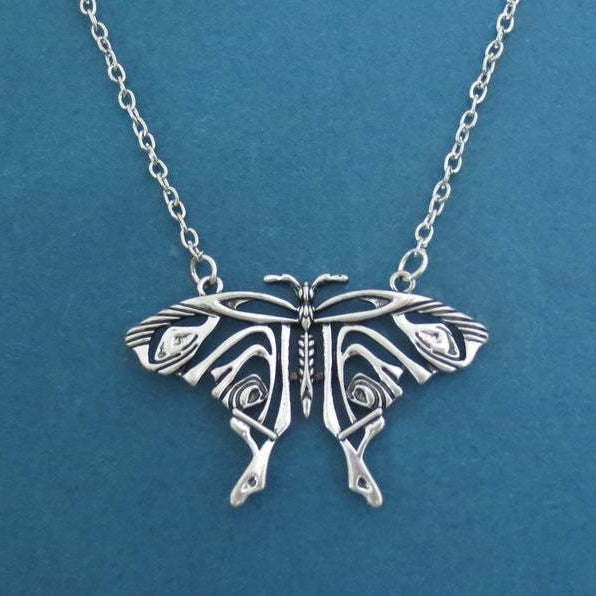 Wholesale  Retro Hollow Butterfly Pendant Necklace