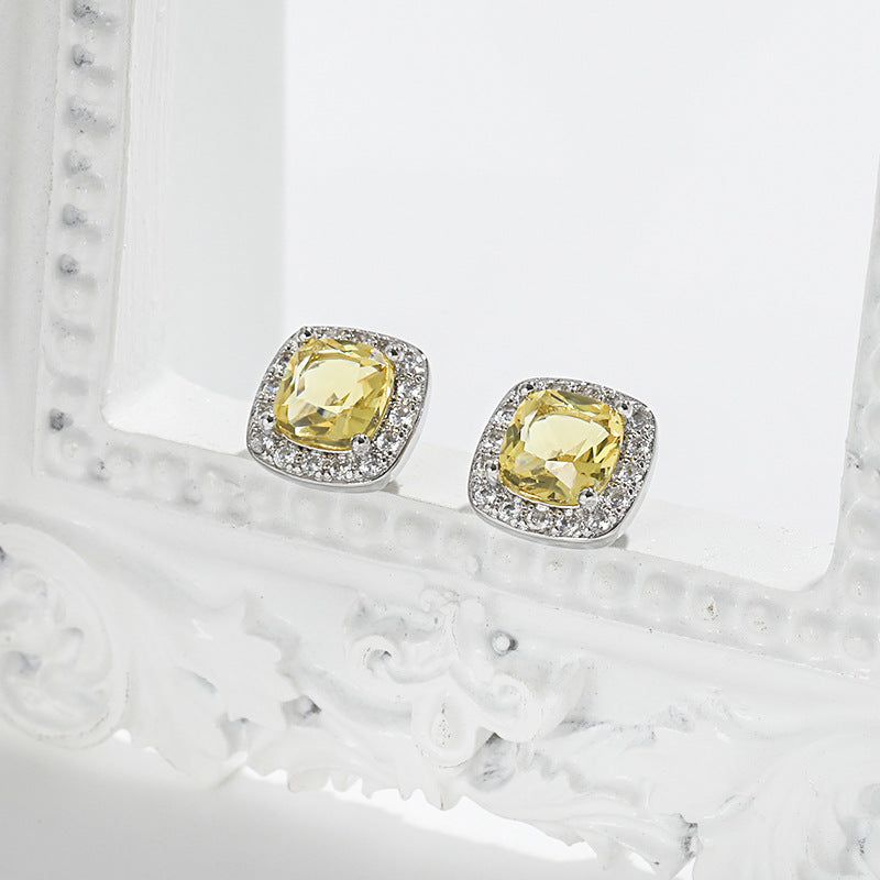 Wholesale S925 silver needle four claw square emerald single diamond luxury earrings