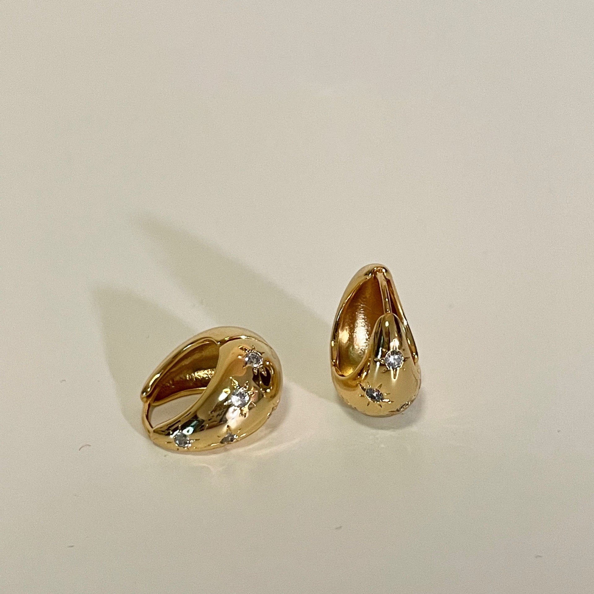 Wholesale Geometric Zircon Earrings for Women - Fashionable Metal Studs,  Boutique Resale